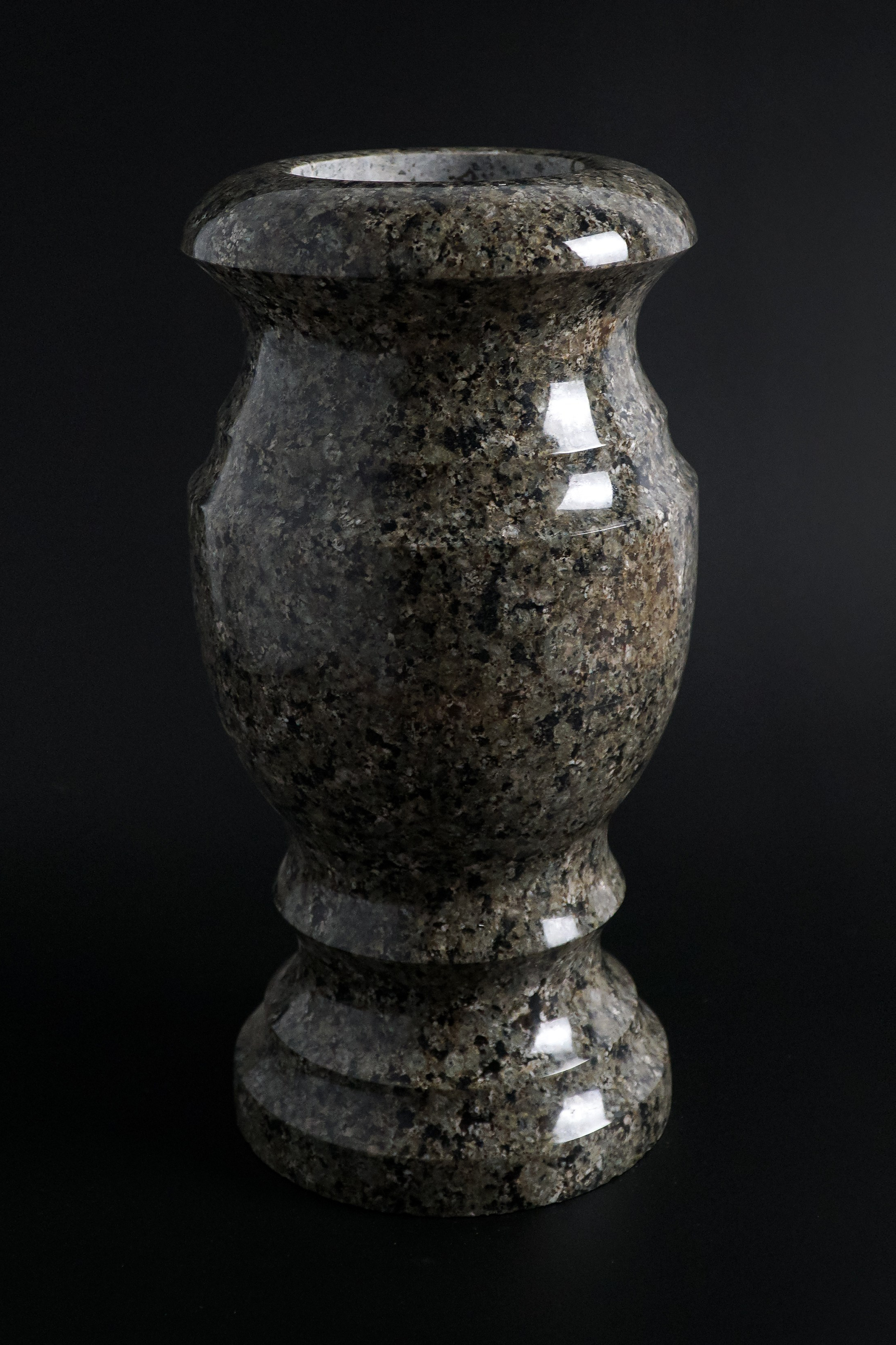 Вазы из мрамора