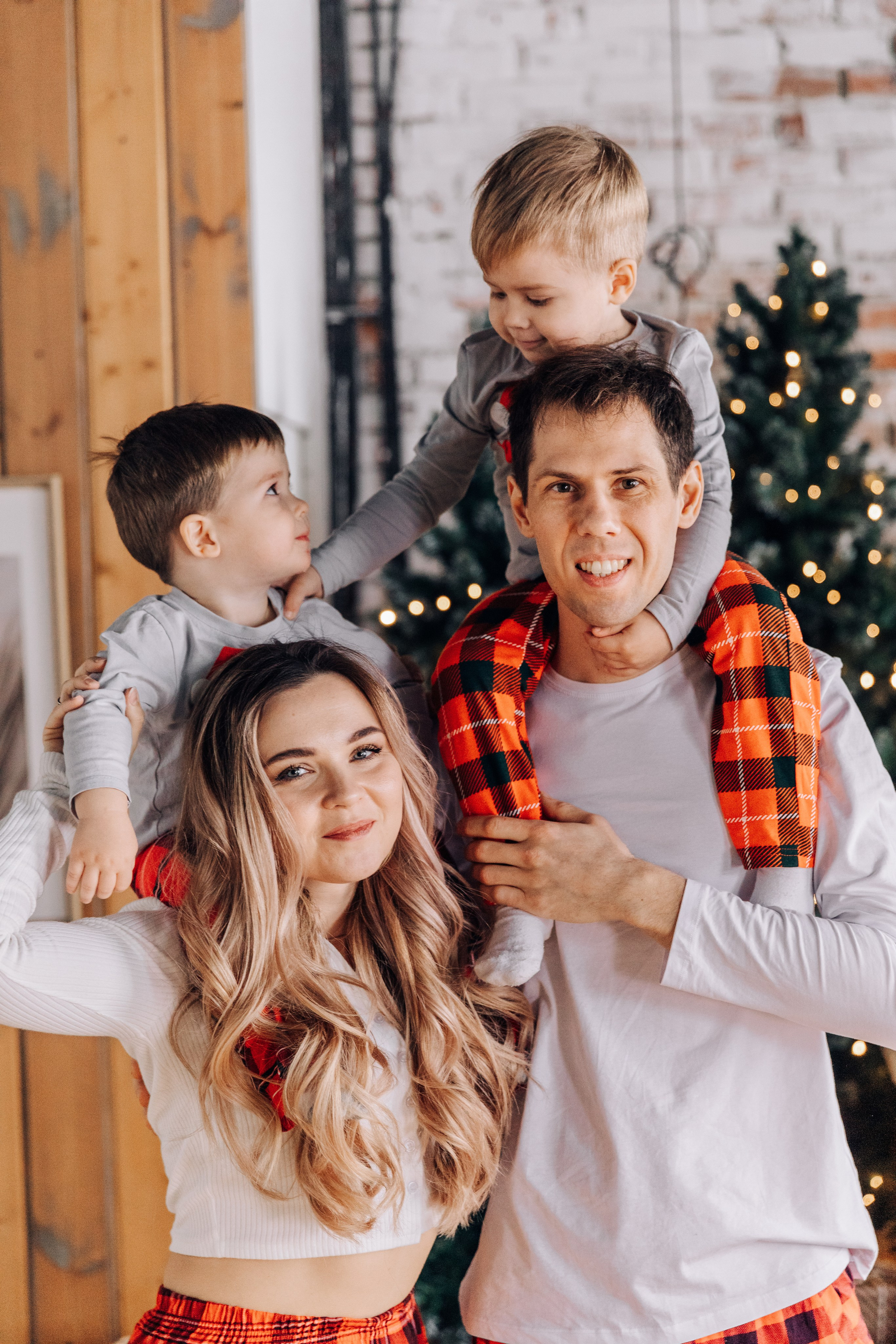 Вика и Саша