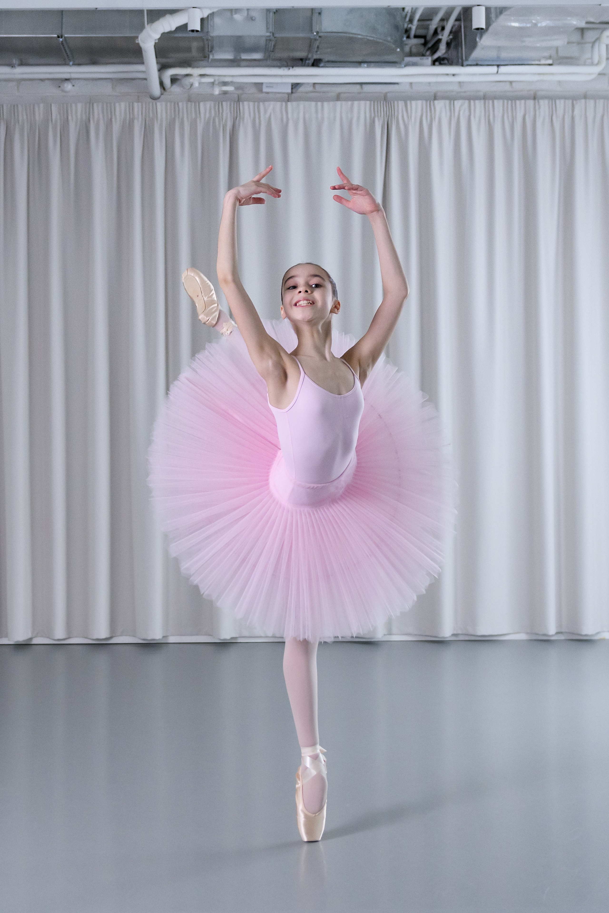 Фотосессия учениц 1 класса МГХУ имюЛавровского