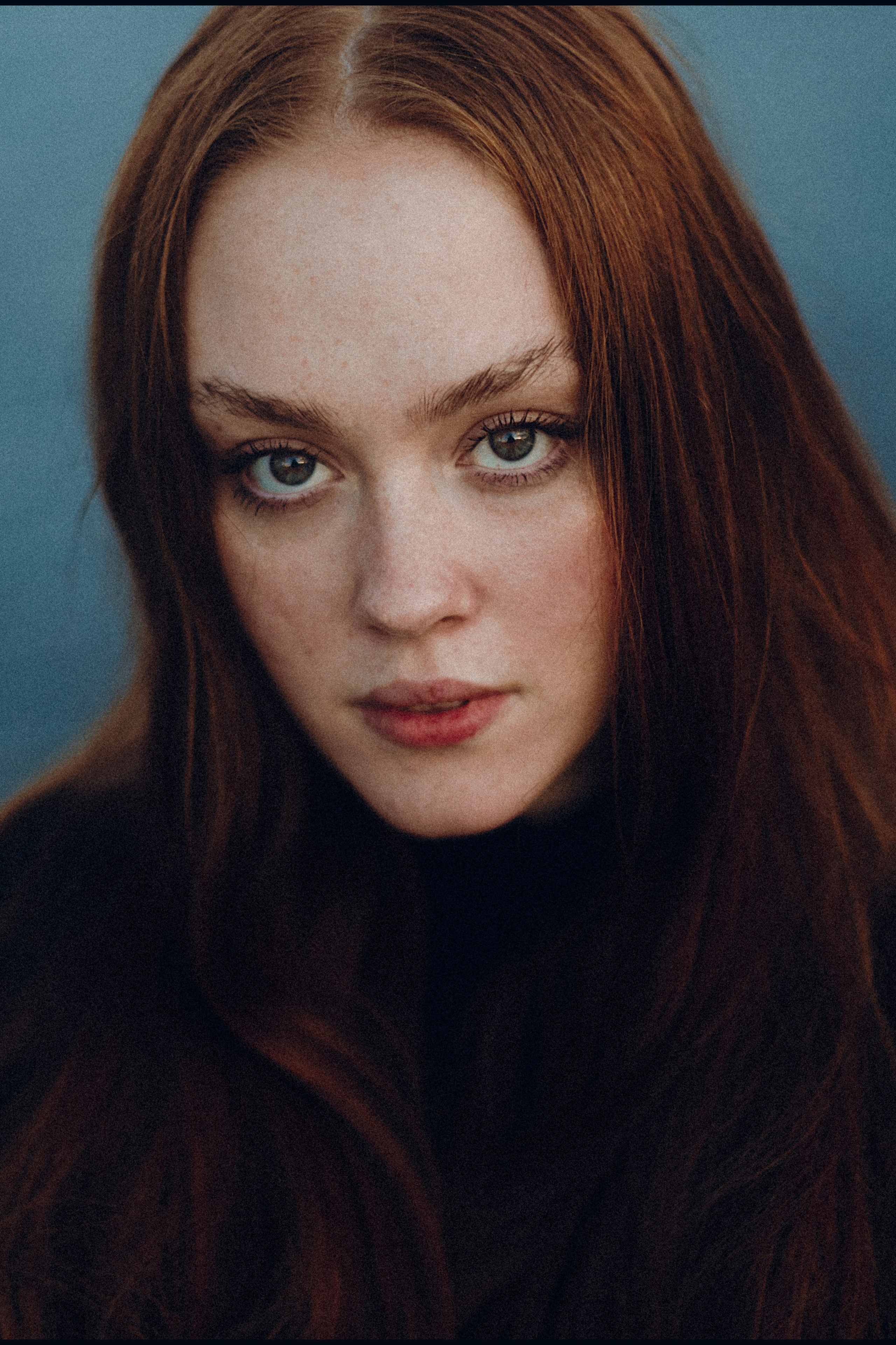 Фотосессия у воды на Большеохтинском мосту в Спб