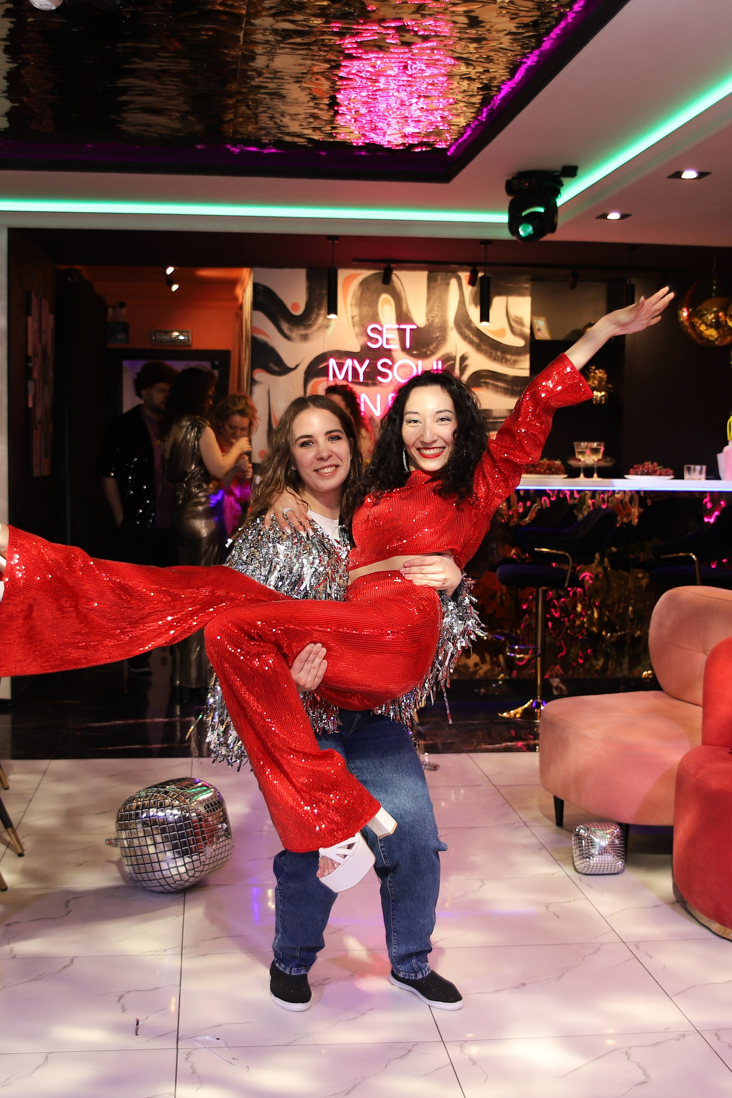 30-летие в стиле DISCO 80. Прончатова Алина. Фотограф для семейных, церковных и свадебных съёмок