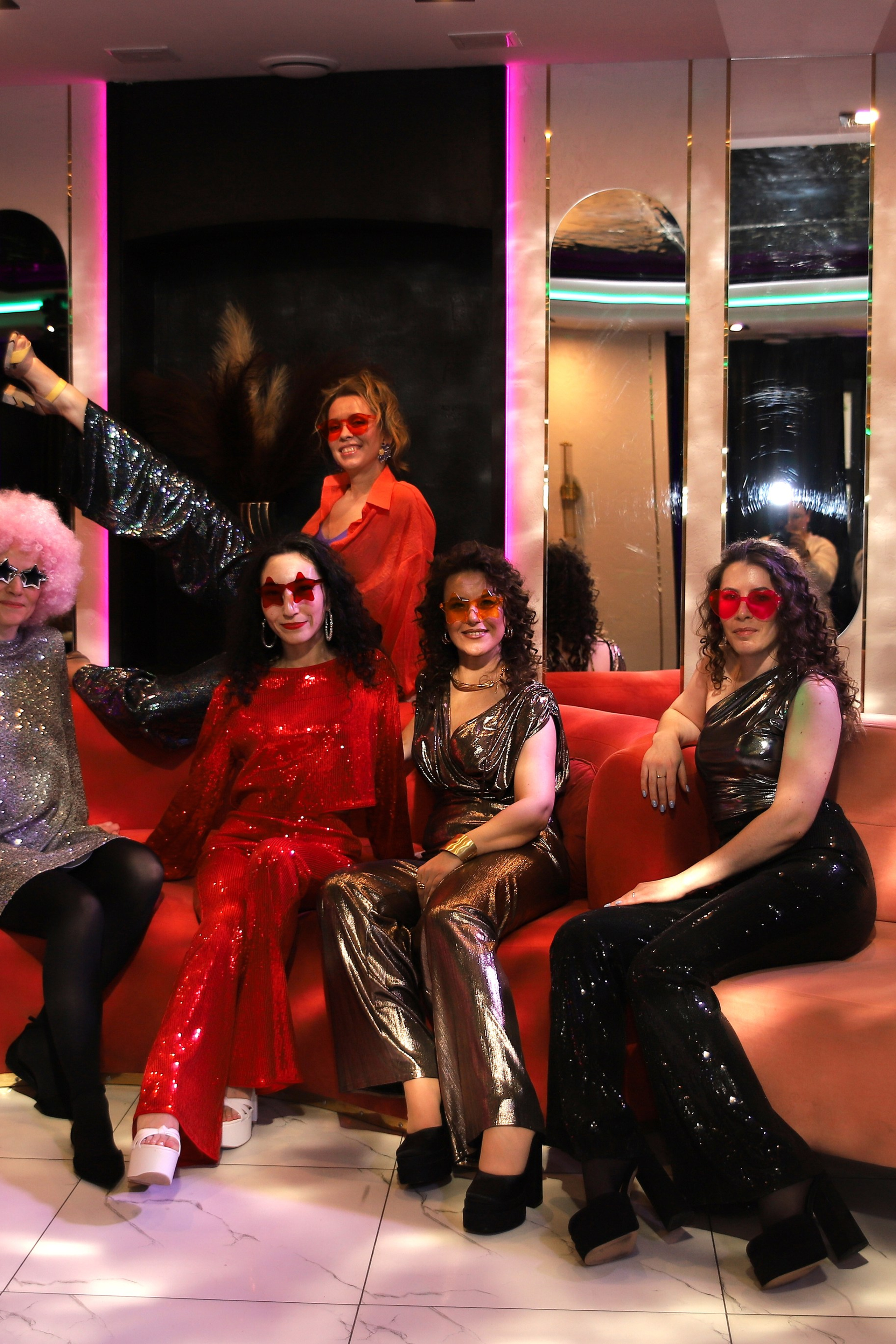 30-летие в стиле DISCO 80. Прончатова Алина. Фотограф для семейных, церковных и свадебных съёмок