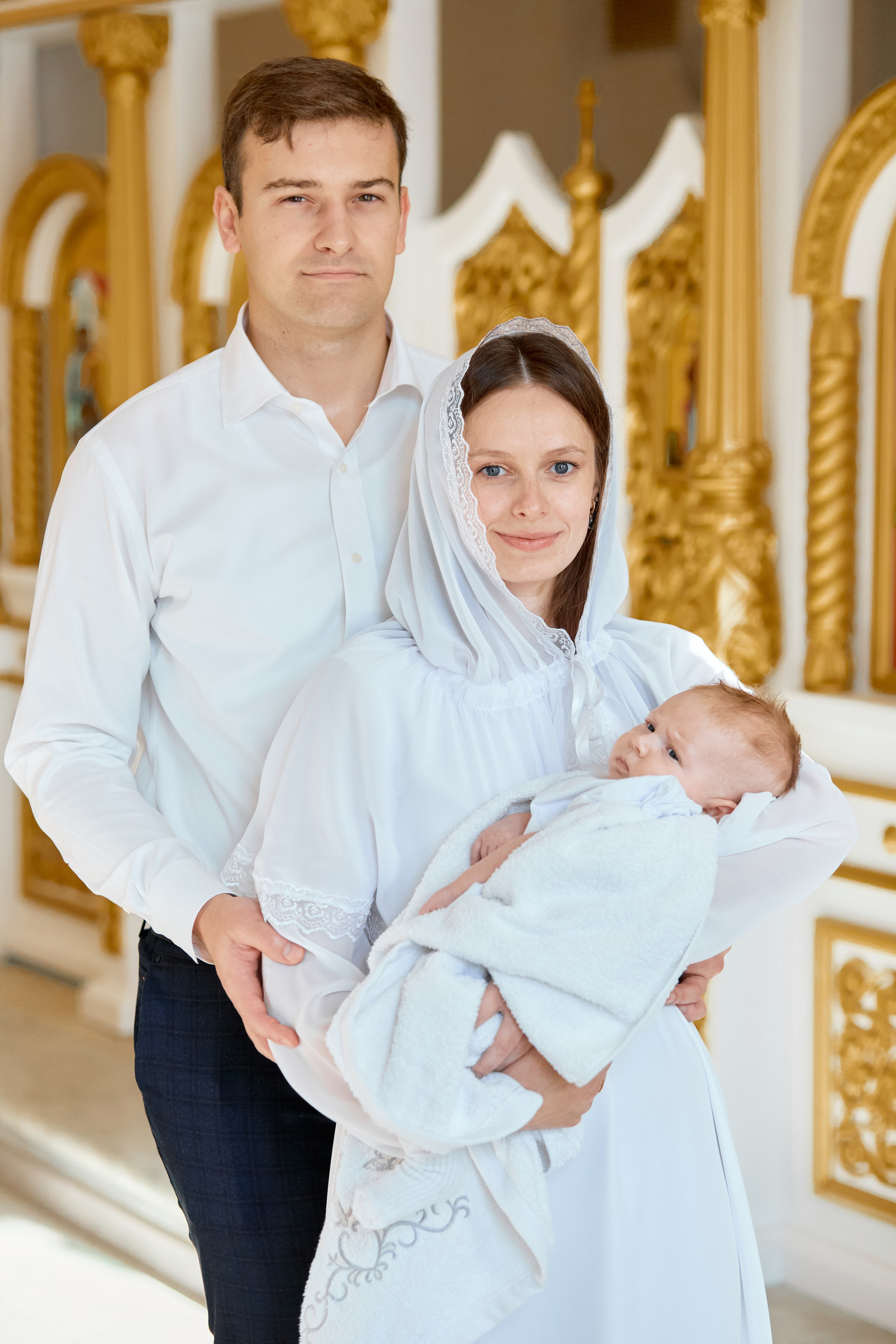 Крещение в Подольске в храме Живоначальной Троицы. Прончатова Алина. Фотограф для семейных, церковных и свадебных съёмок