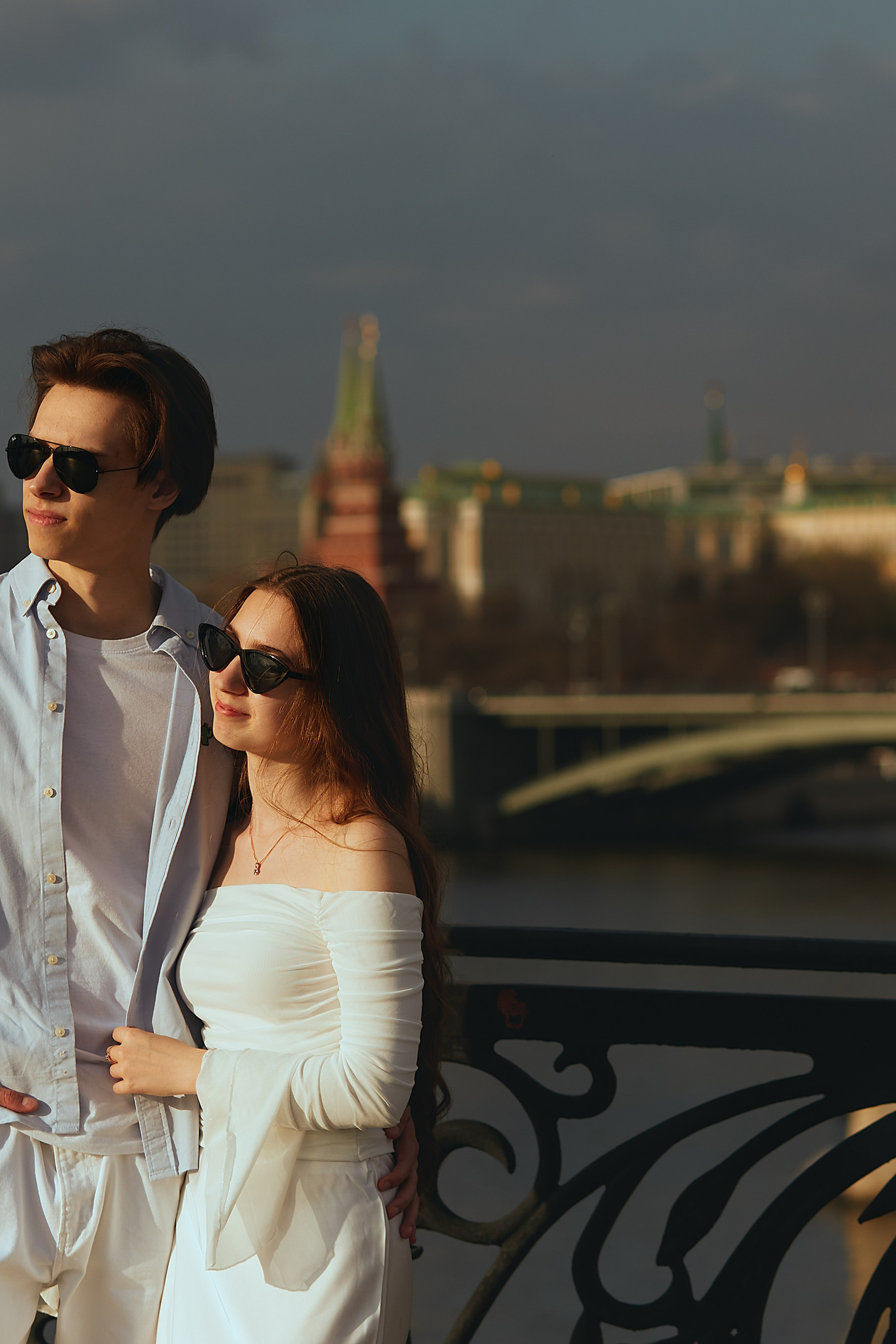  Магия вашего особенного дня: профессиональная свадебная фотосессияХотите сохранить не только эмоции, но и каждую деталь вашего торжества в вечности? Мы создадим для вас незабываемую историю любви в формате потрясающих фотографий!✨ Что вас ждёт:• Индивидуальный подход к каждой паре• Творческий подход и современные техники съёмки• Выбор уникальных локаций (от классических до авторских)• Профессиональная обработка фотографий• Готовые фото через 7-10 дней📸 Особенности съёмки:• Работаем с естественными эмоциями• Создаём атмосферу непринуждённости• Учитываем все ваши пожелания• Используем современное оборудование• Обеспечиваем комфорт во время съёмки👰🤵 Наши локации:• Живописные парки• Исторические здания• Романтичные набережные• Уютные кафе• Авторские декорации💫 В стоимость включено:• 2 часа съёмки• Обработка 15 фотографий• Консультация перед съёмкой• Помощь в выборе образовСоздайте историю вашей любви, которая будет радовать вас долгие годы! Запишитесь на фотосессию прямо сейчас и получите скидку 10% на обработку фотографий.📞 Звоните или пишите в WhatsApp