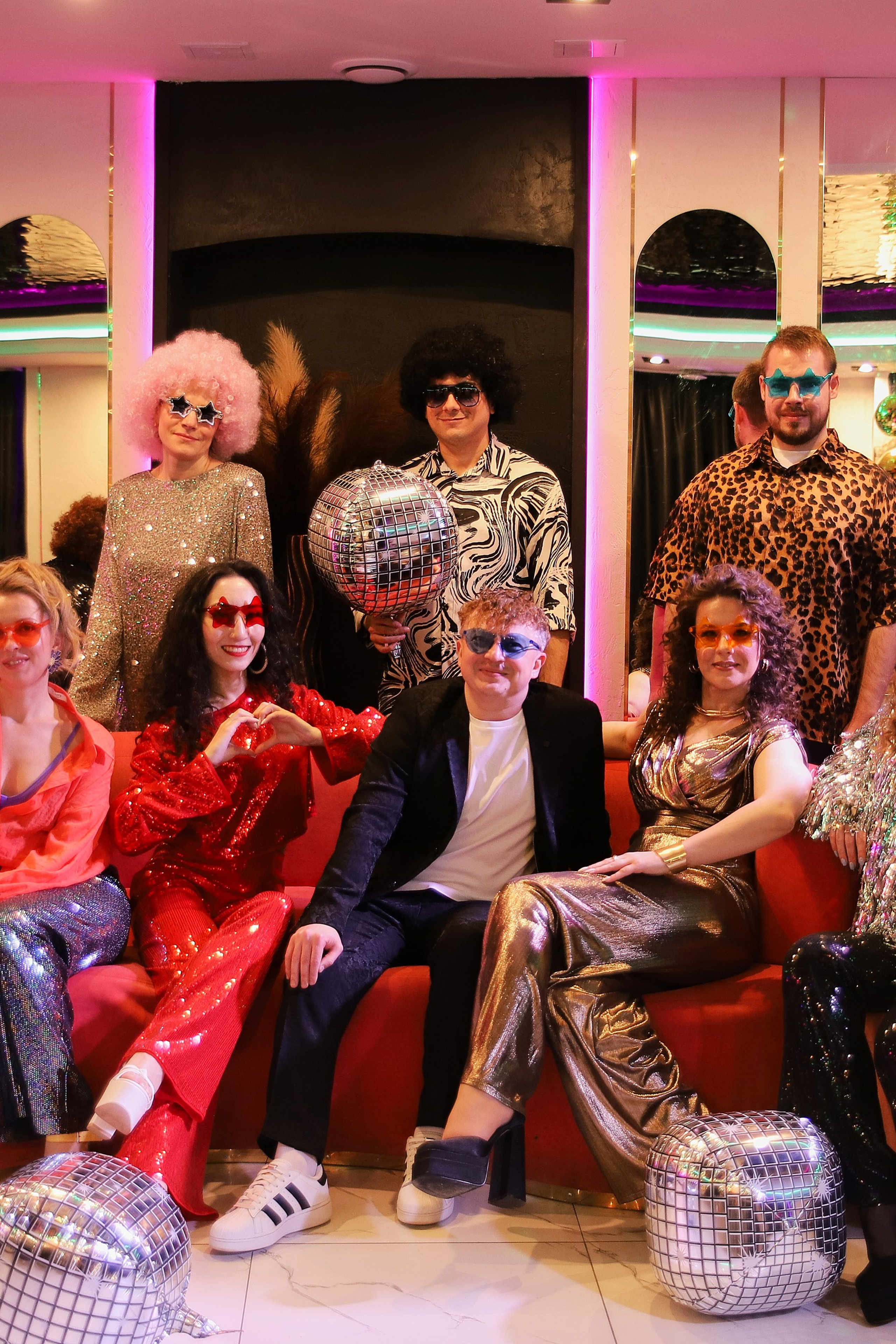 30-летие в стиле DISCO 80. Прончатова Алина. Фотограф для семейных, церковных и свадебных съёмок