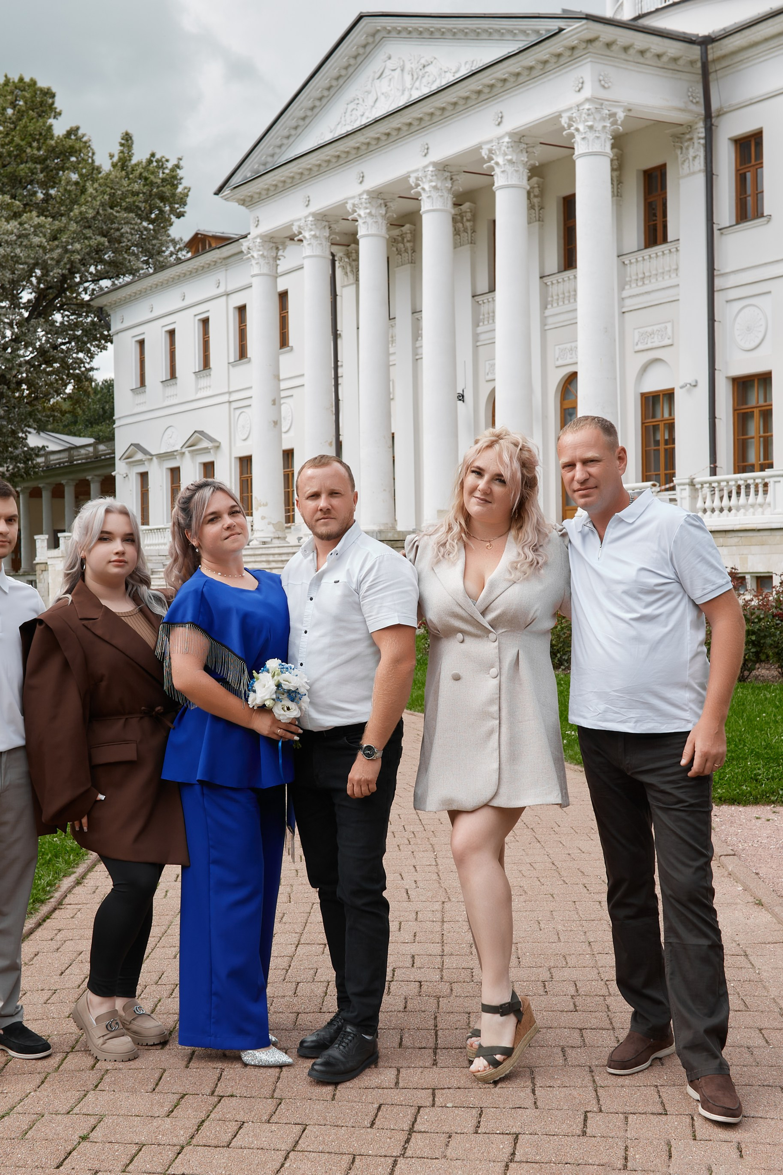Лена и Максим в кругу близких. Прончатова Алина. Фотограф для семейных, церковных и свадебных съёмок