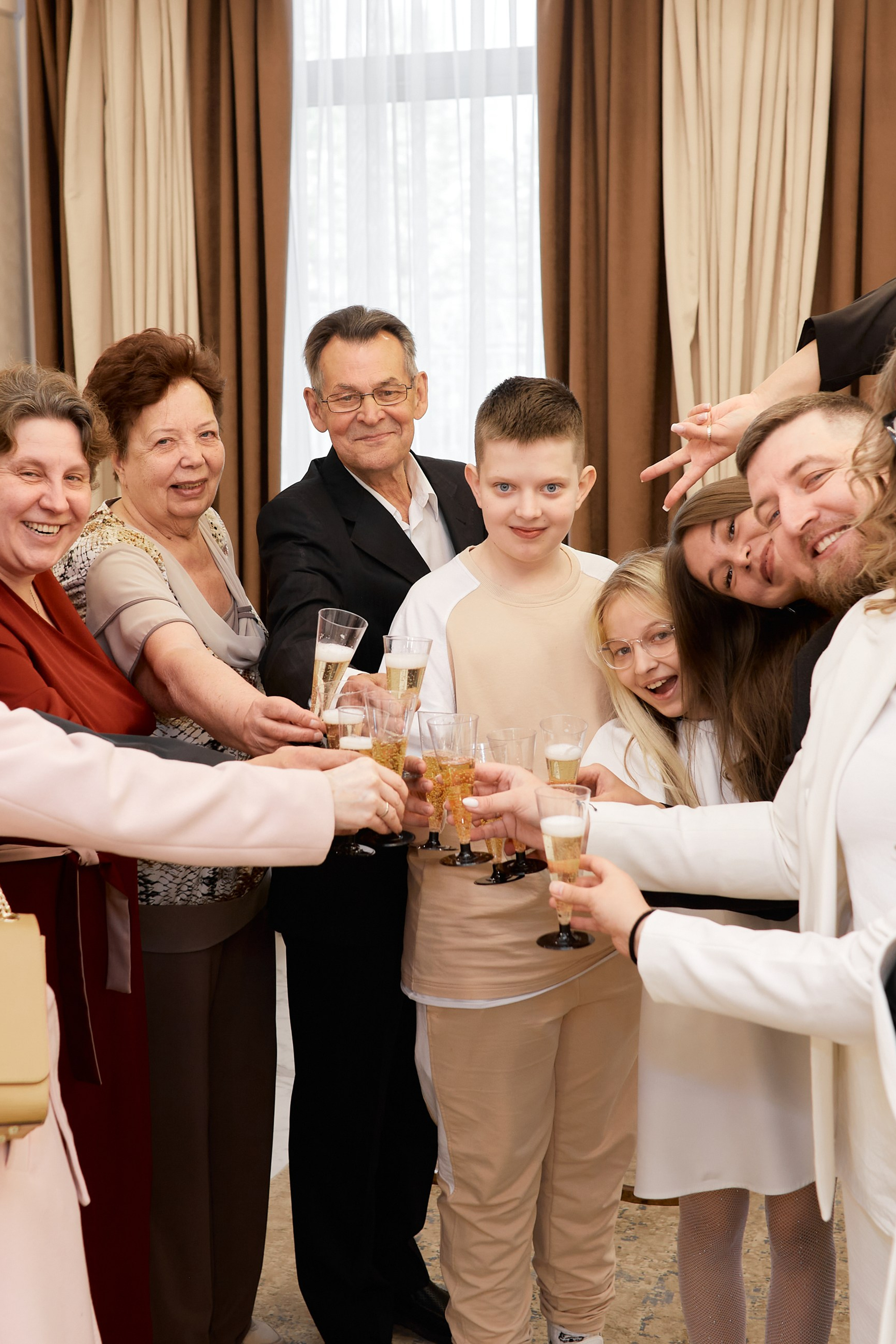 10-летие со дня свадьбы. Прончатова Алина. Фотограф для семейных, церковных и свадебных съёмок