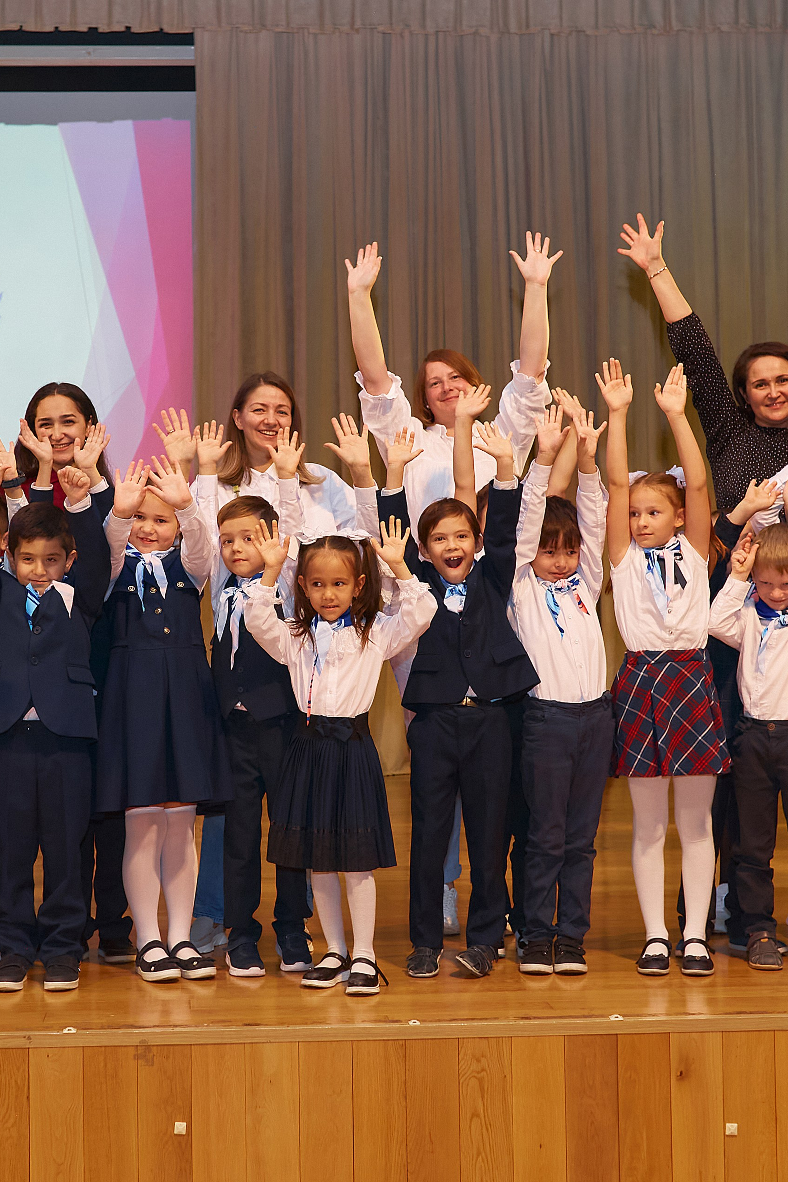 ОРЛЯТА РОССИИ ШКОЛА 2083. Прончатова Алина. Фотограф для семейных, церковных и свадебных съёмок