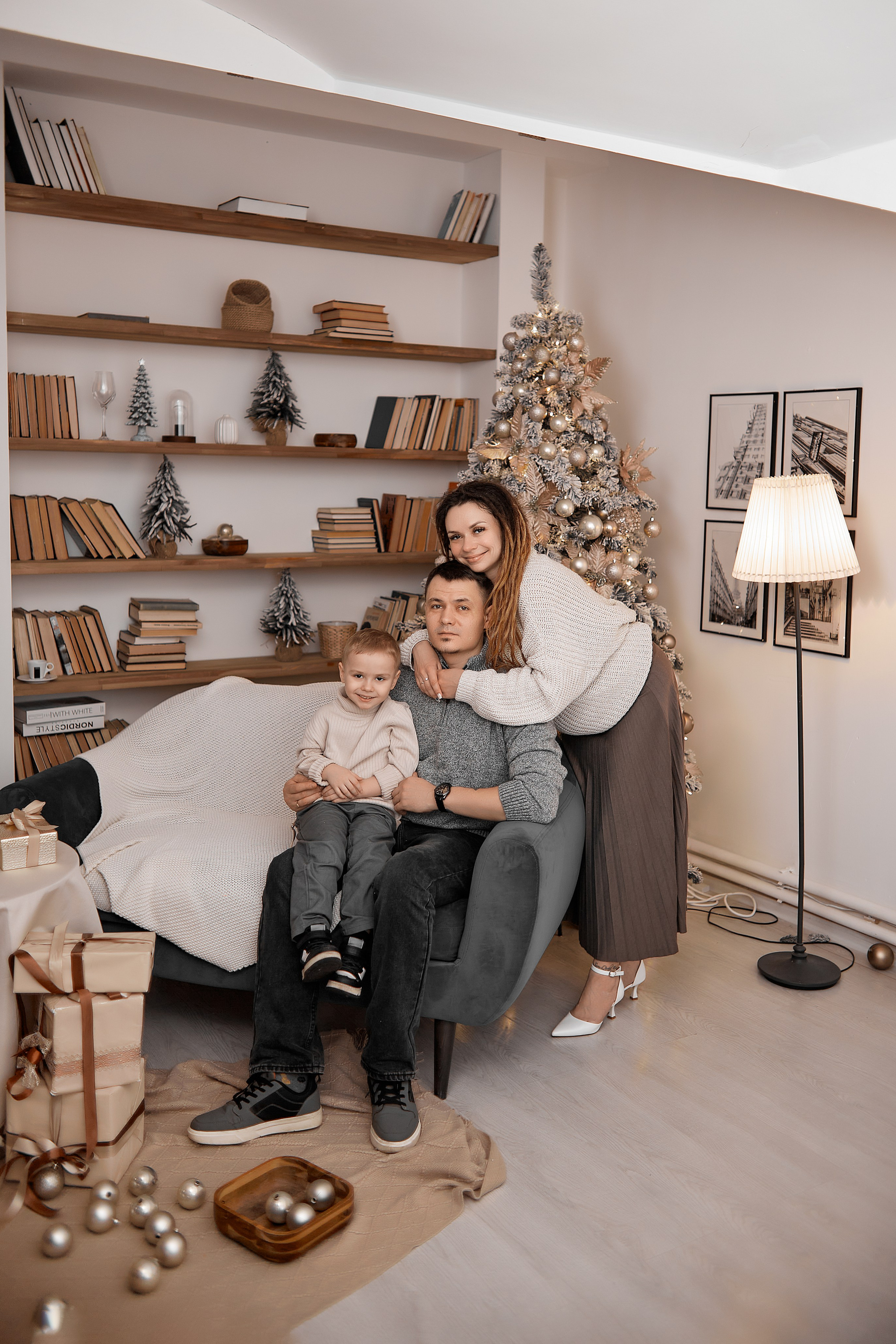 Бахметова Анастасия с семьёй. Прончатова Алина. Фотограф для семейных, церковных и свадебных съёмок