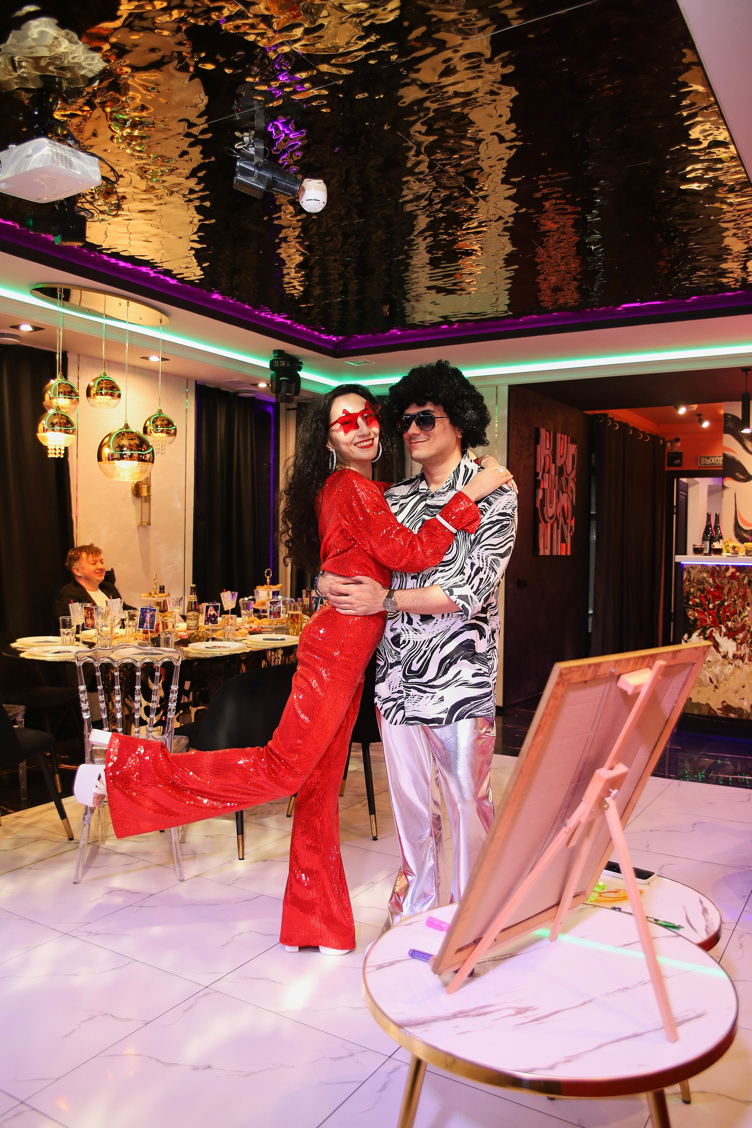 30-летие в стиле DISCO 80. Прончатова Алина. Фотограф для семейных, церковных и свадебных съёмок