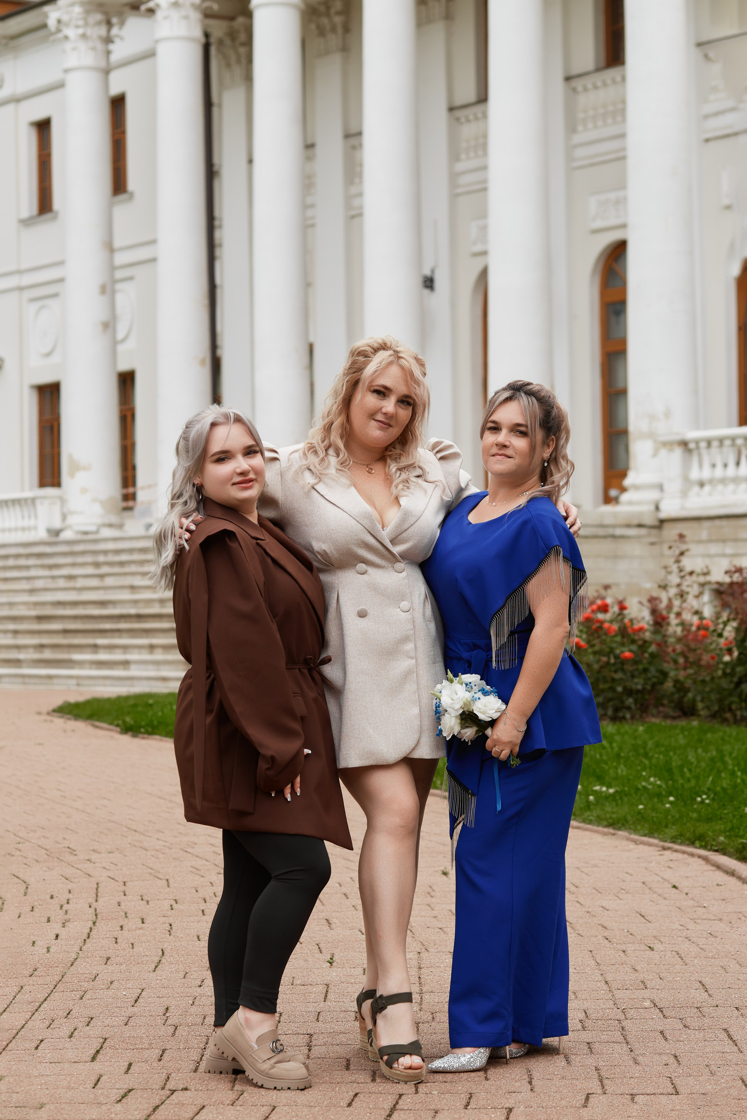 Лена и Максим в кругу близких. Прончатова Алина. Фотограф для семейных, церковных и свадебных съёмок