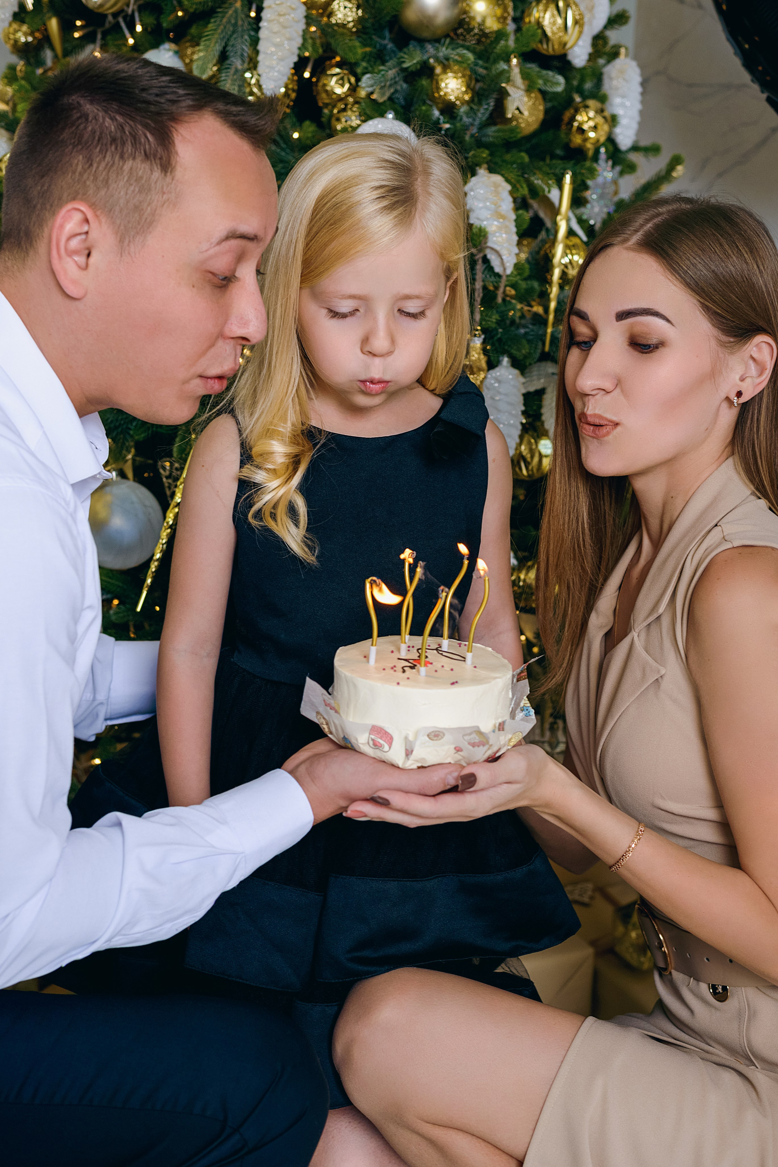 Женя, Юра и Нелли