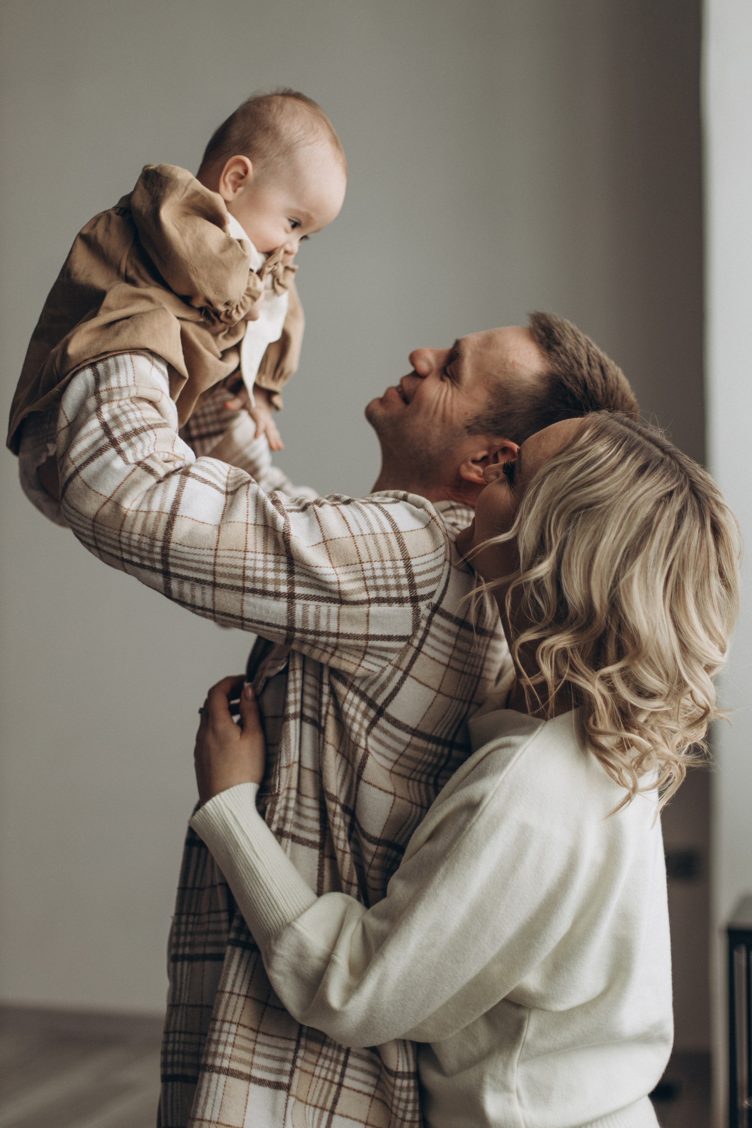 Семейная съемка с малышом в студии