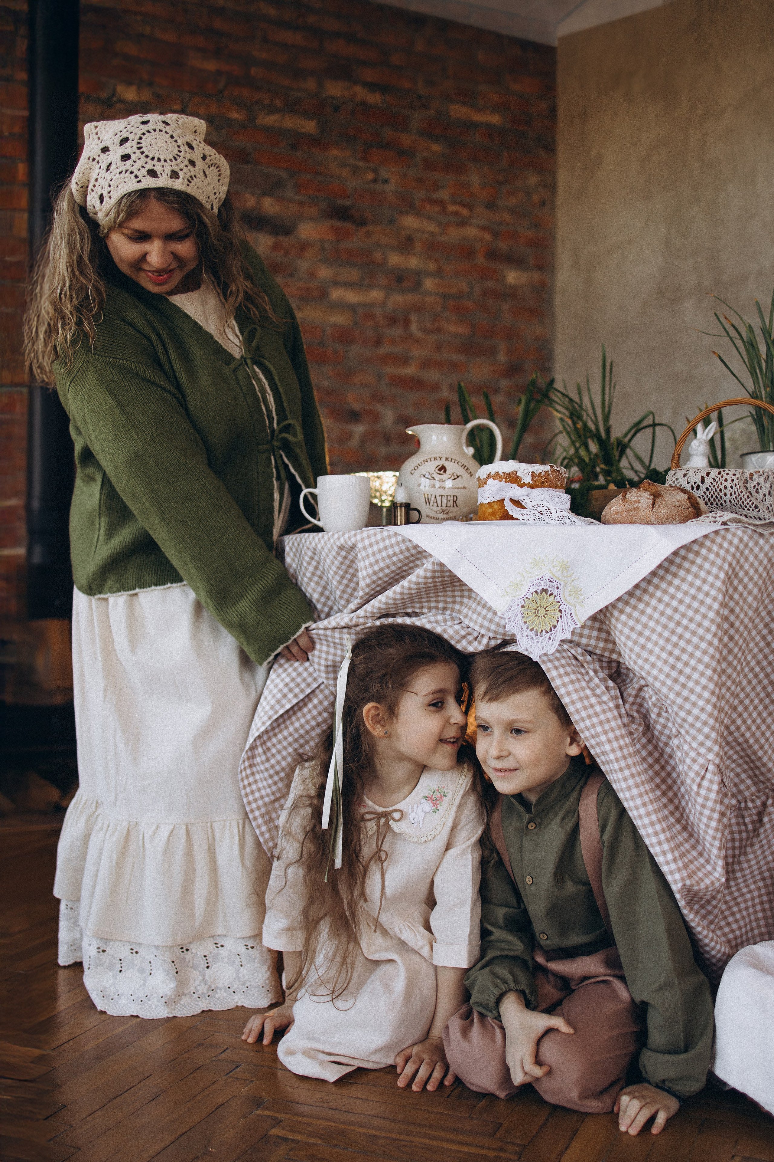 Семейная съемка в фотокоттедже. Семейный фотограф в Чехове