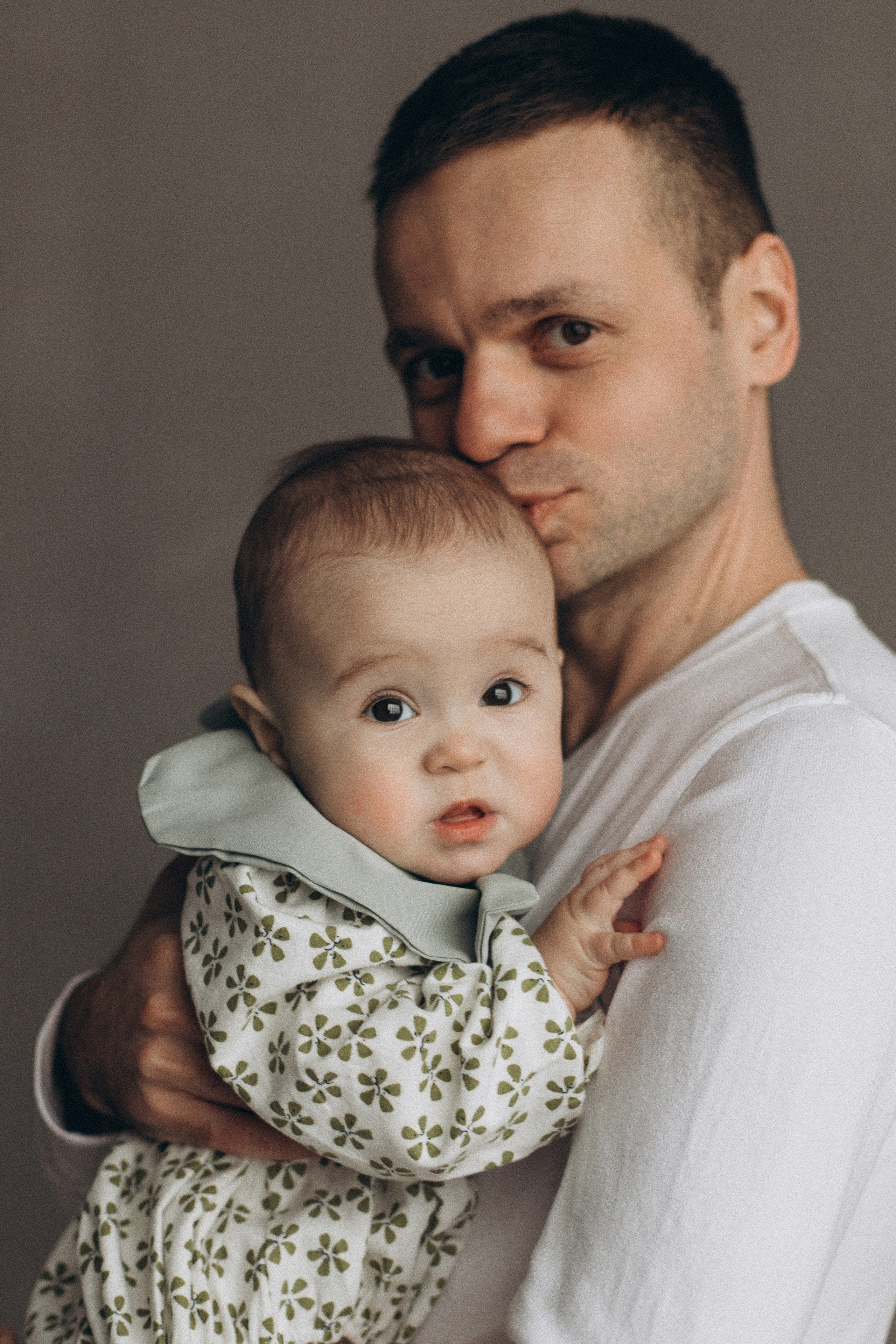 Семейная съемка с малышом в студии. Семейный фотограф в Чехове