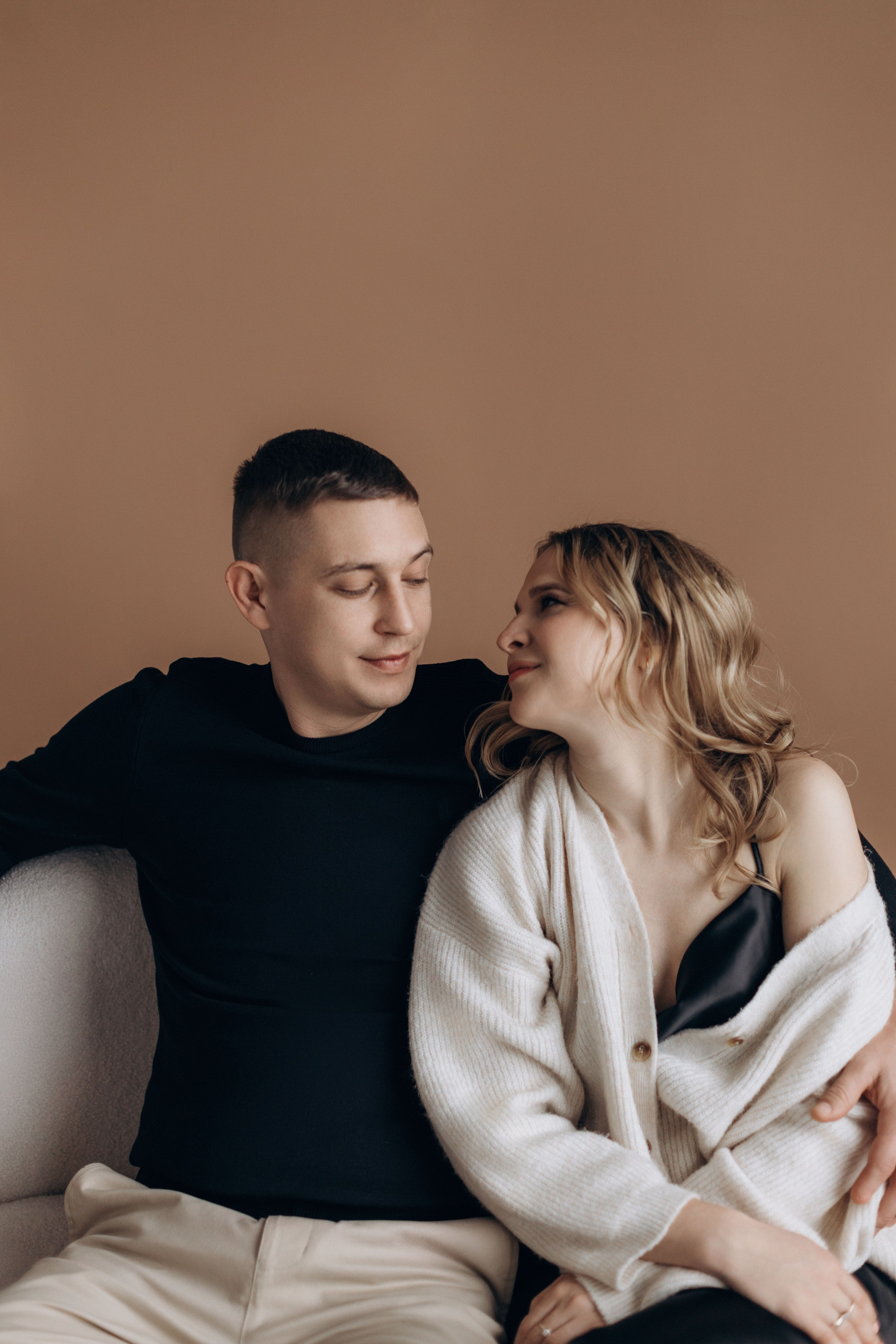 Фотоистория для двоих в студии. Семейный фотограф в Чехове