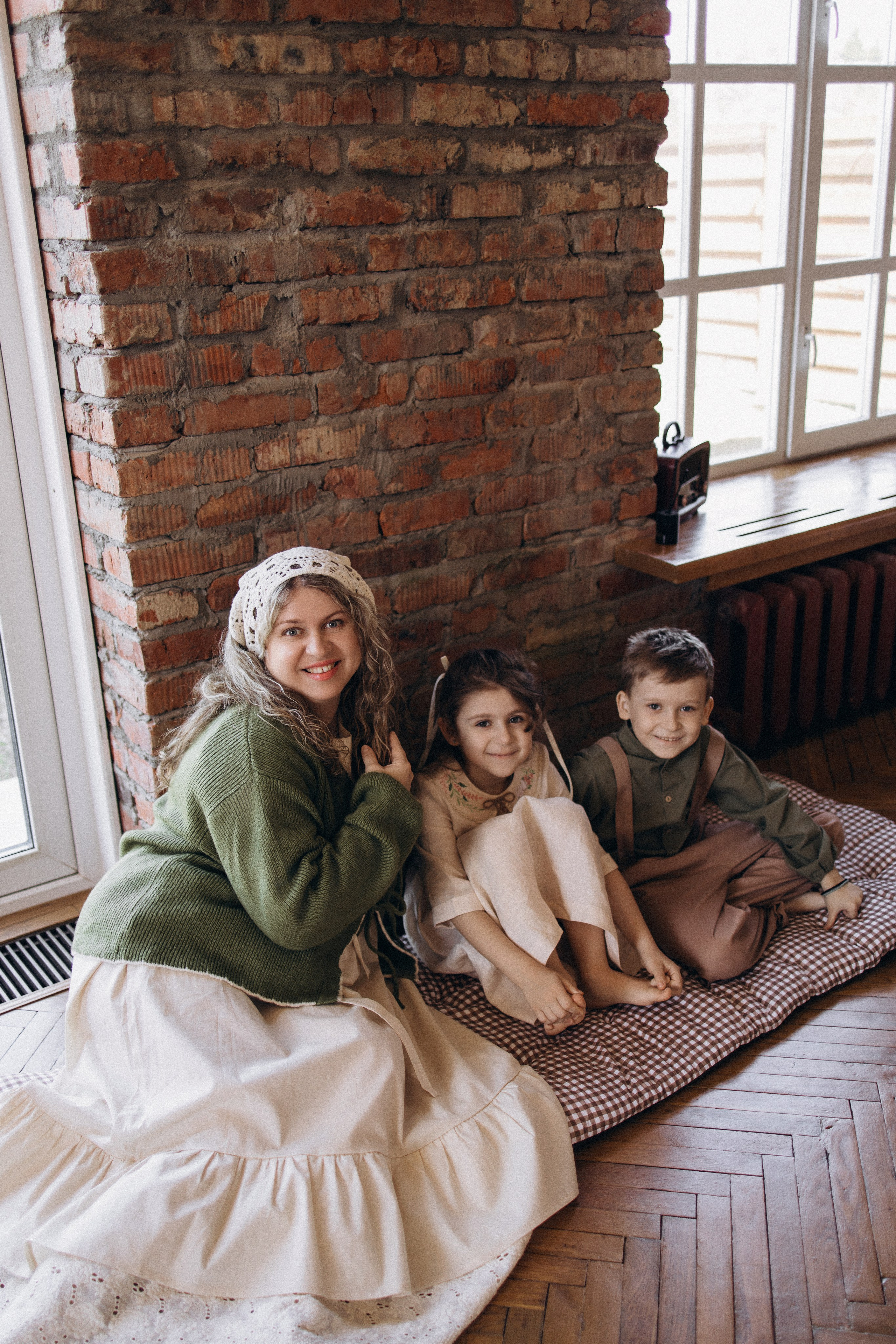 Семейная съемка в фотокоттедже. Семейный фотограф в Чехове