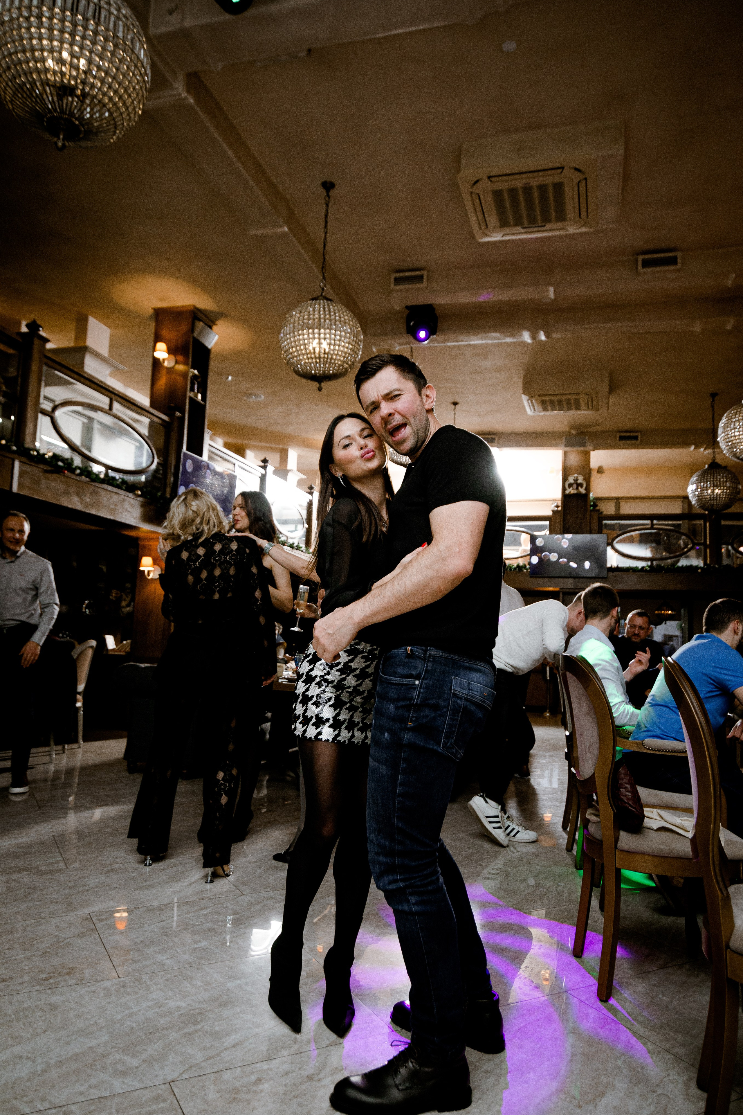 Новогодний корпоратив в ресторане.