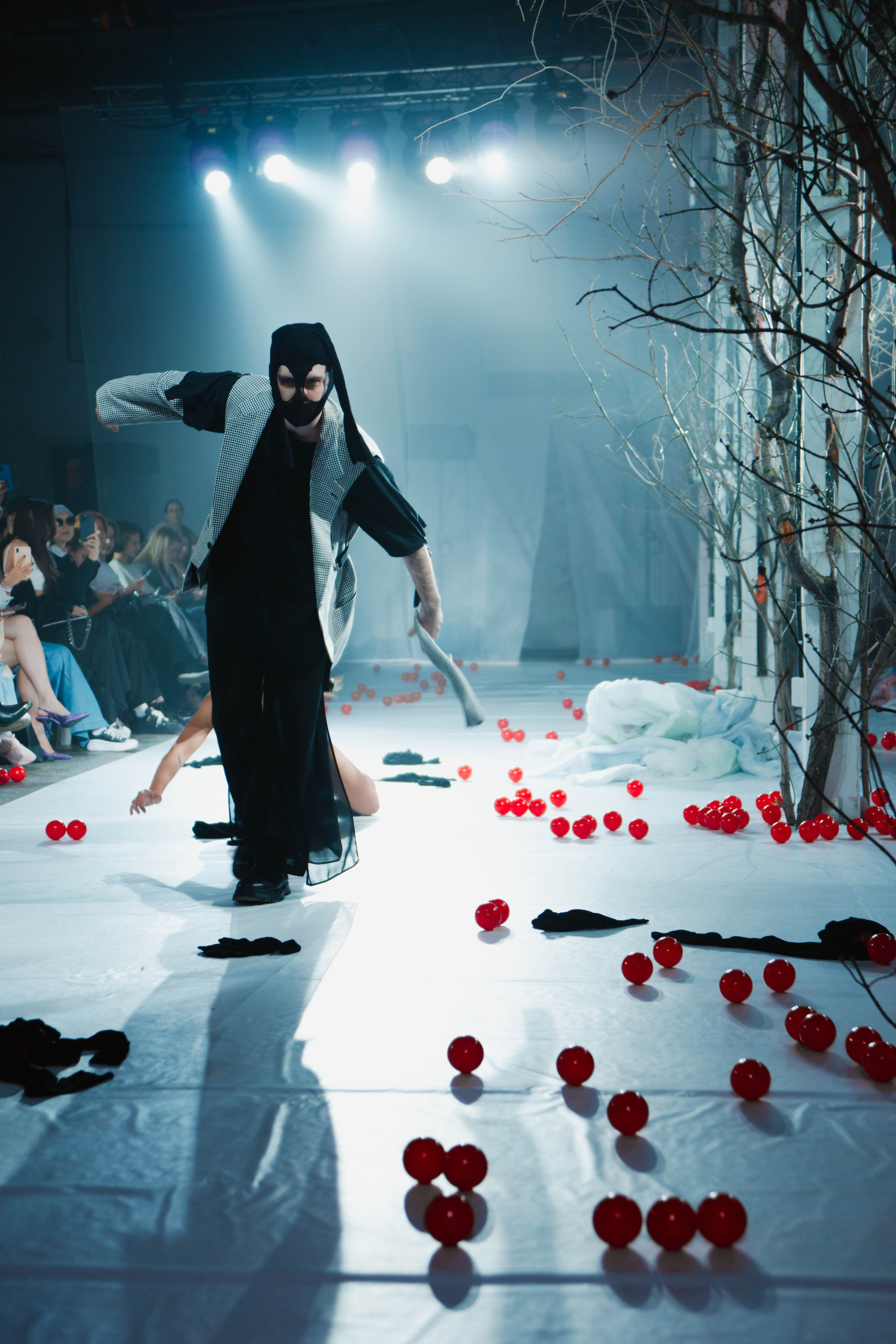 Показ «Красный Шум»