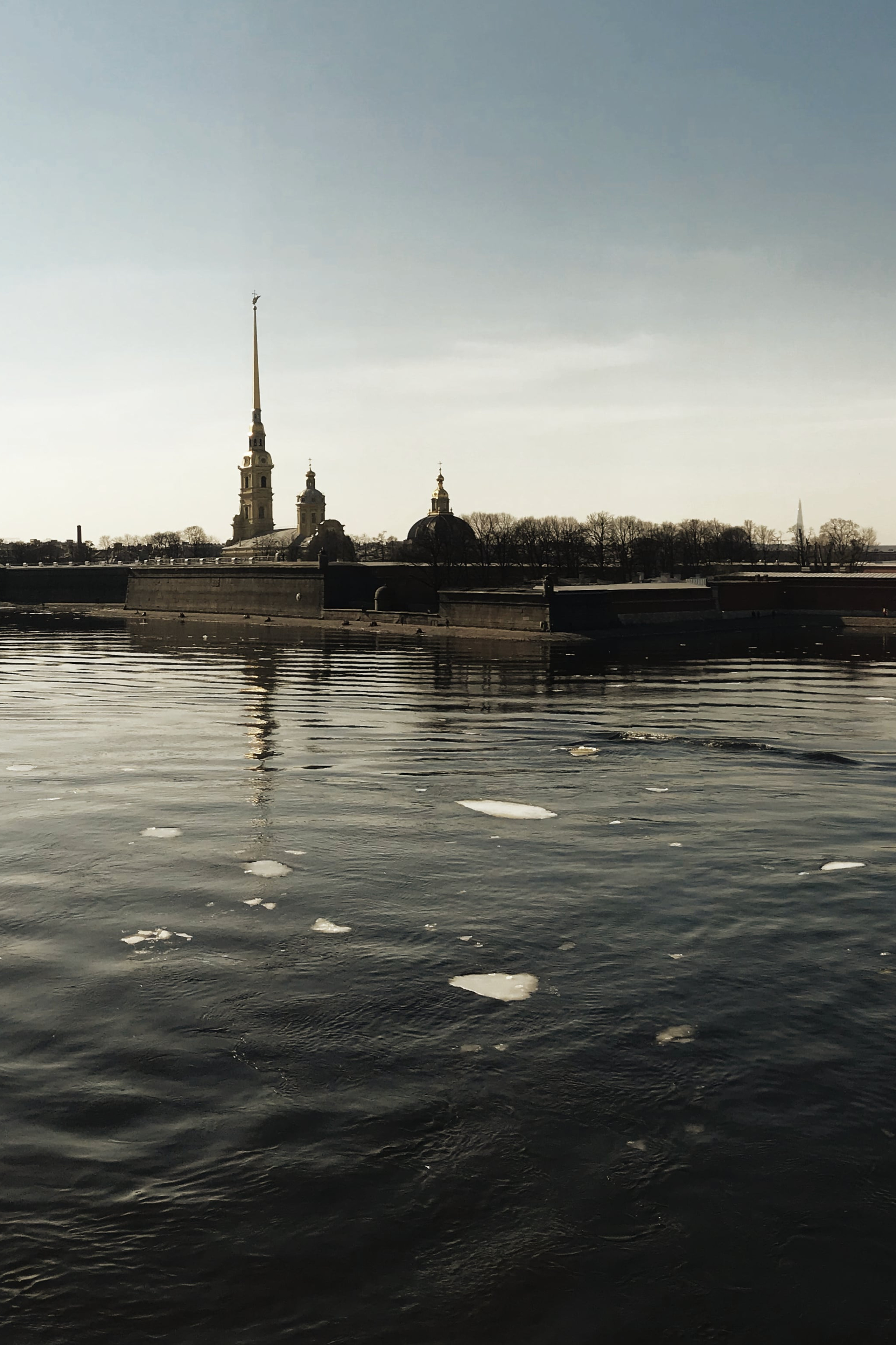 Город