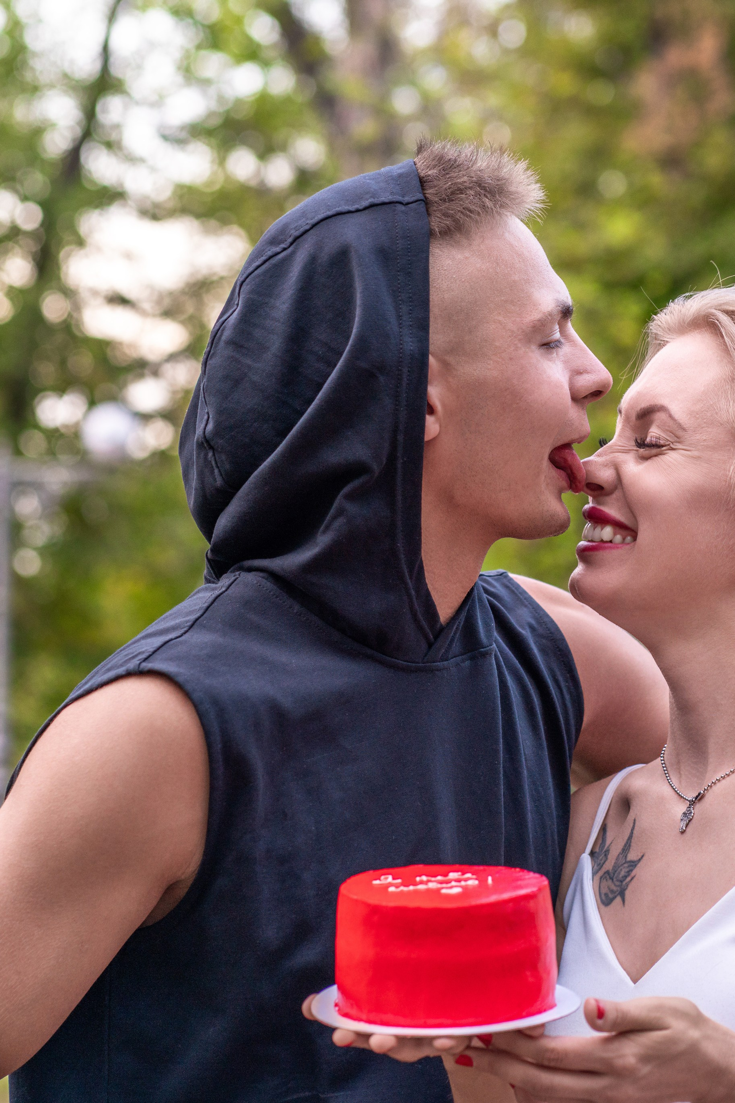 Двое в&nbsp;парке