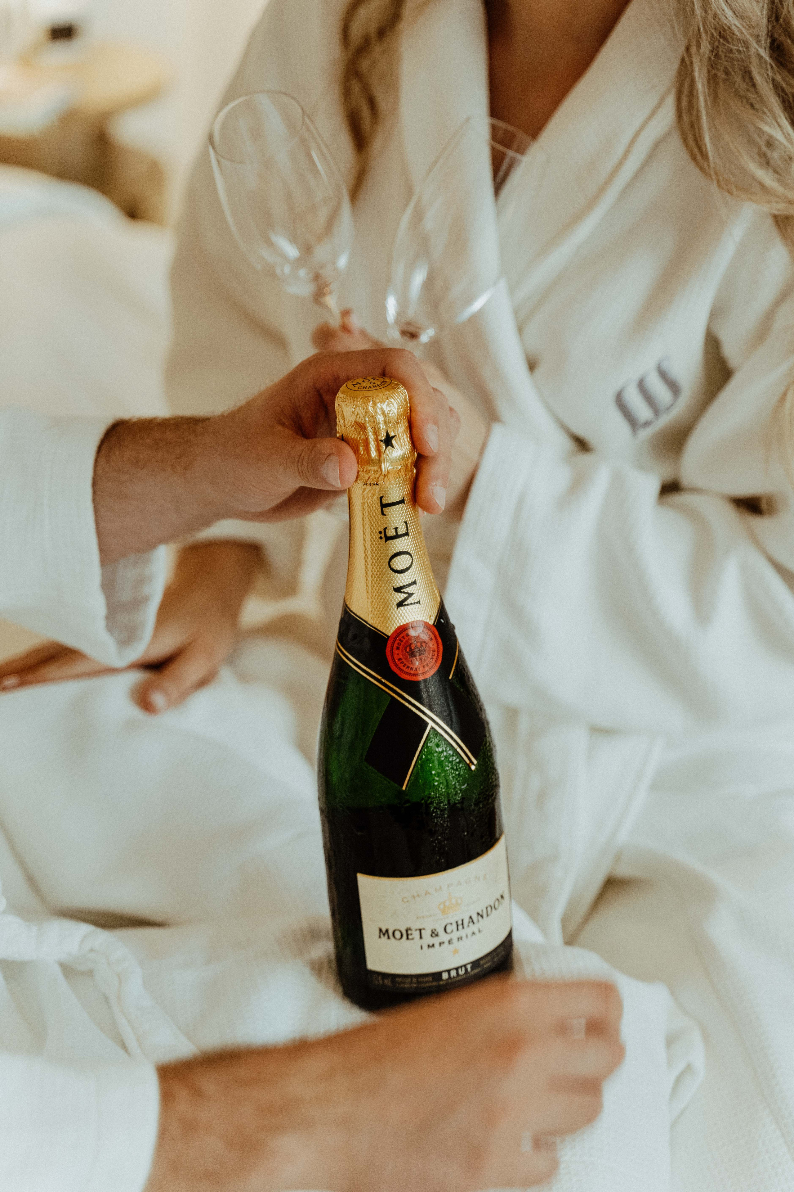 после загса в&nbsp;отеле, 2022