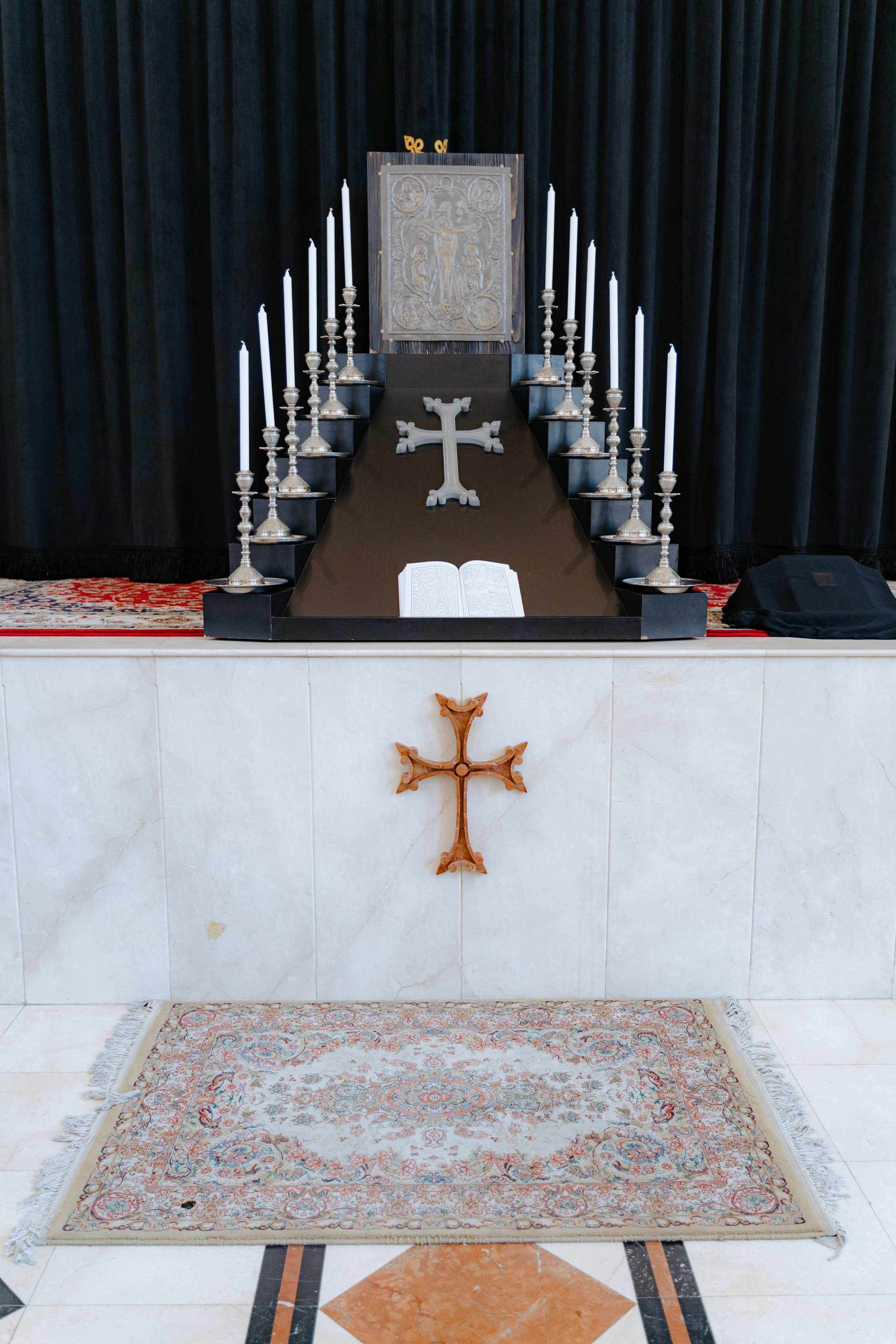 крещение в&nbsp;армянской церви • Абу Даби