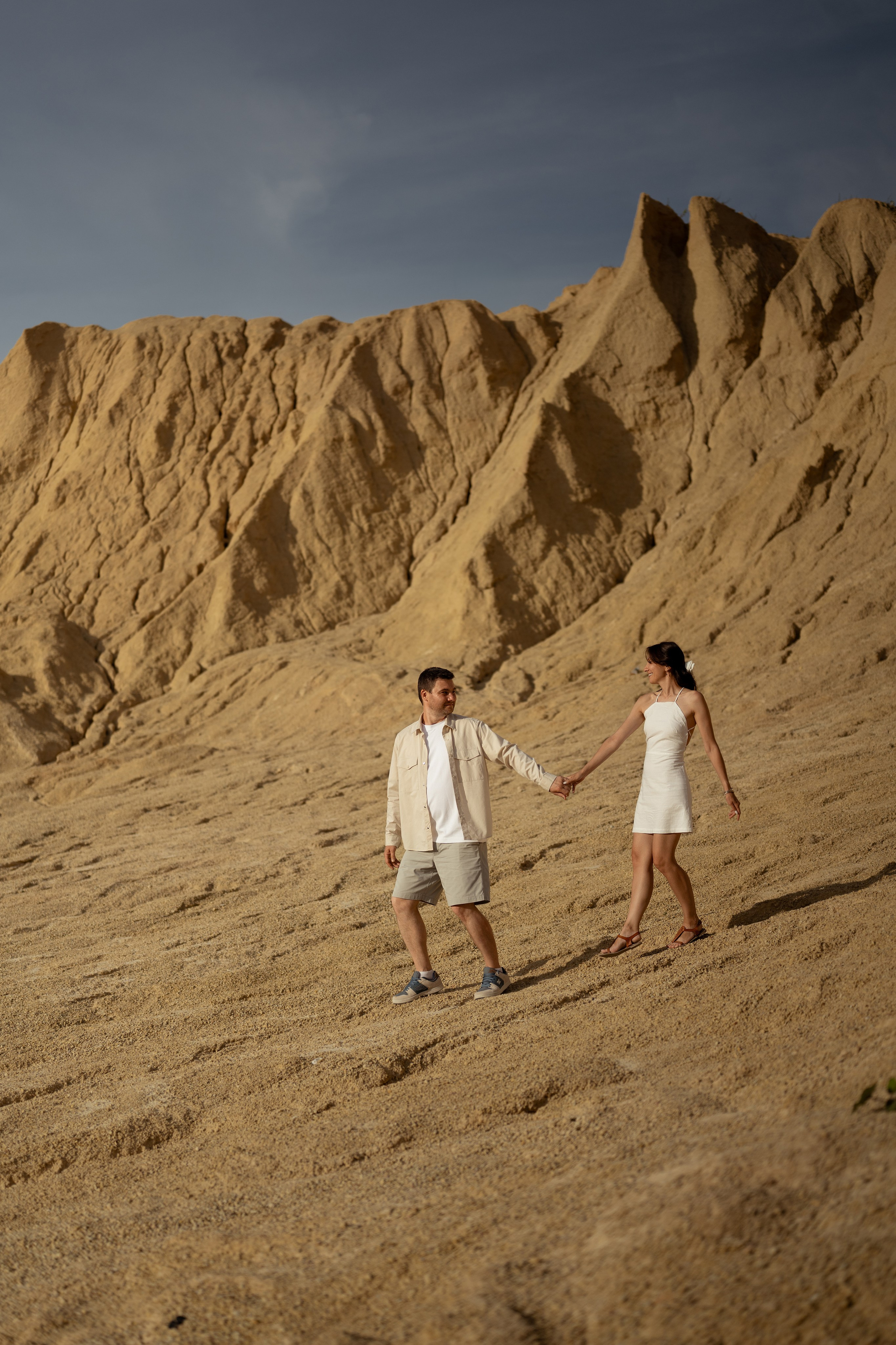 Пустыня. Оля и Слава