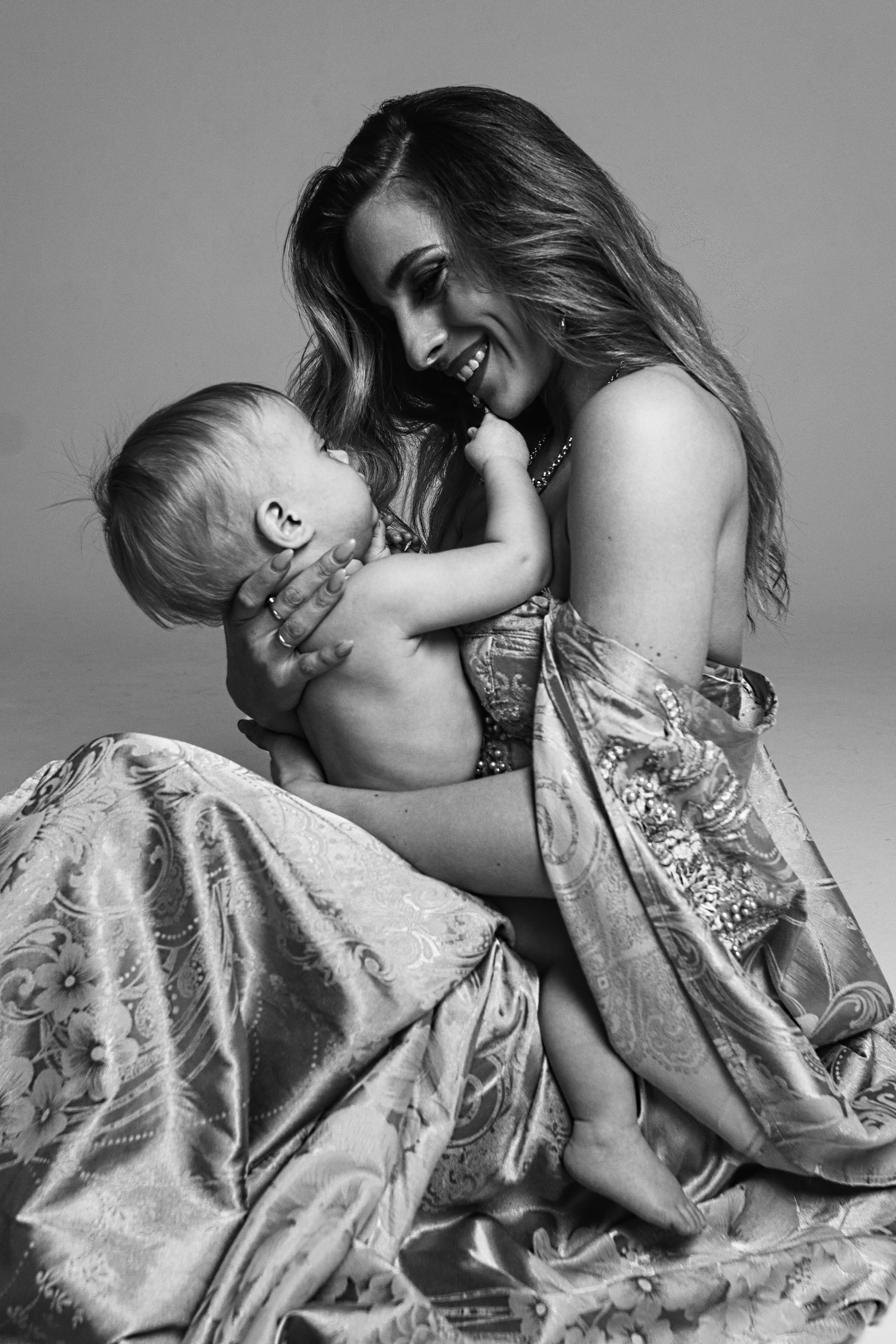 Александра и Мира