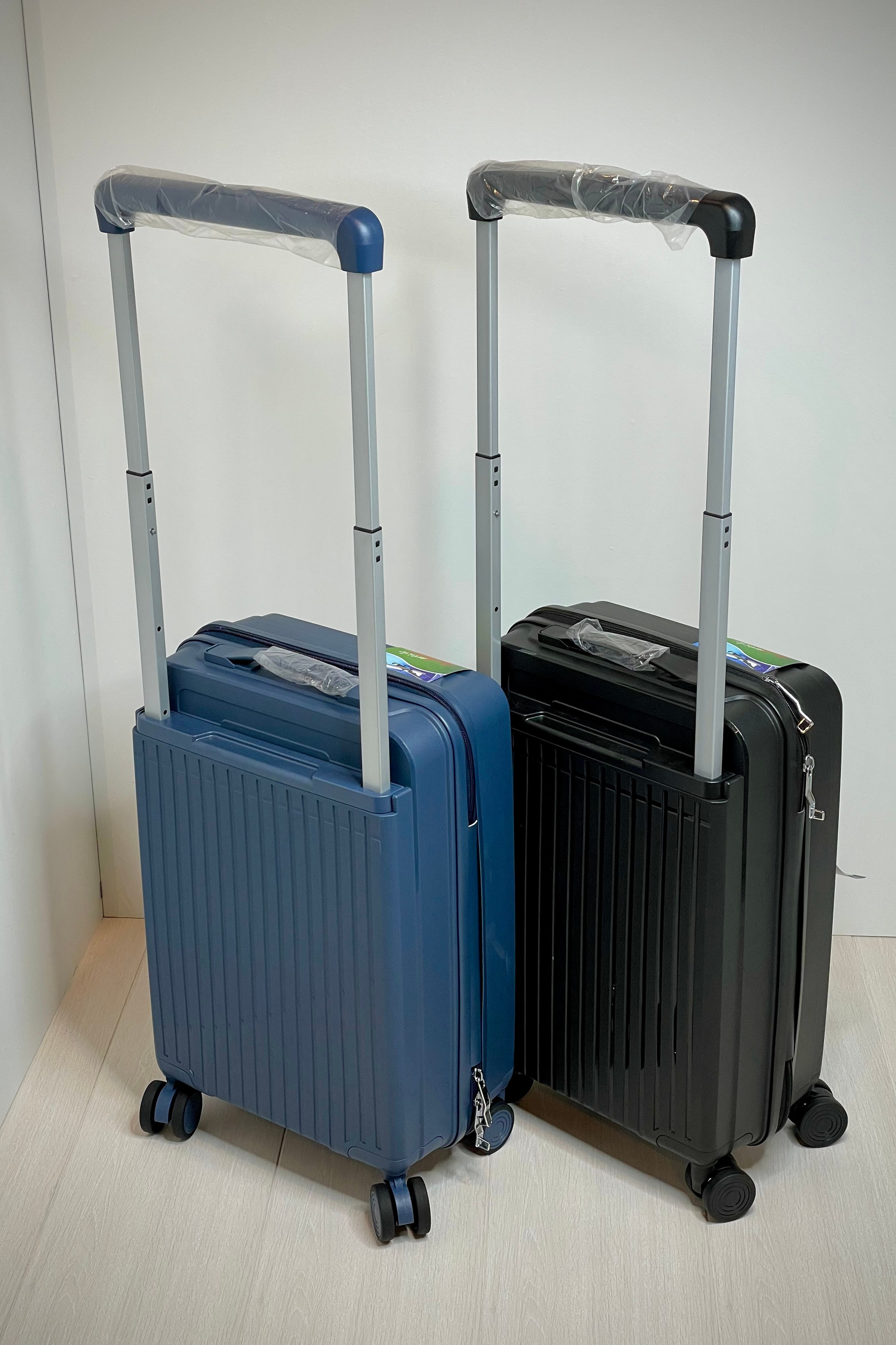 Купить чемодан на колесах ручная кладь. Купить чемодан на колесах в Москве