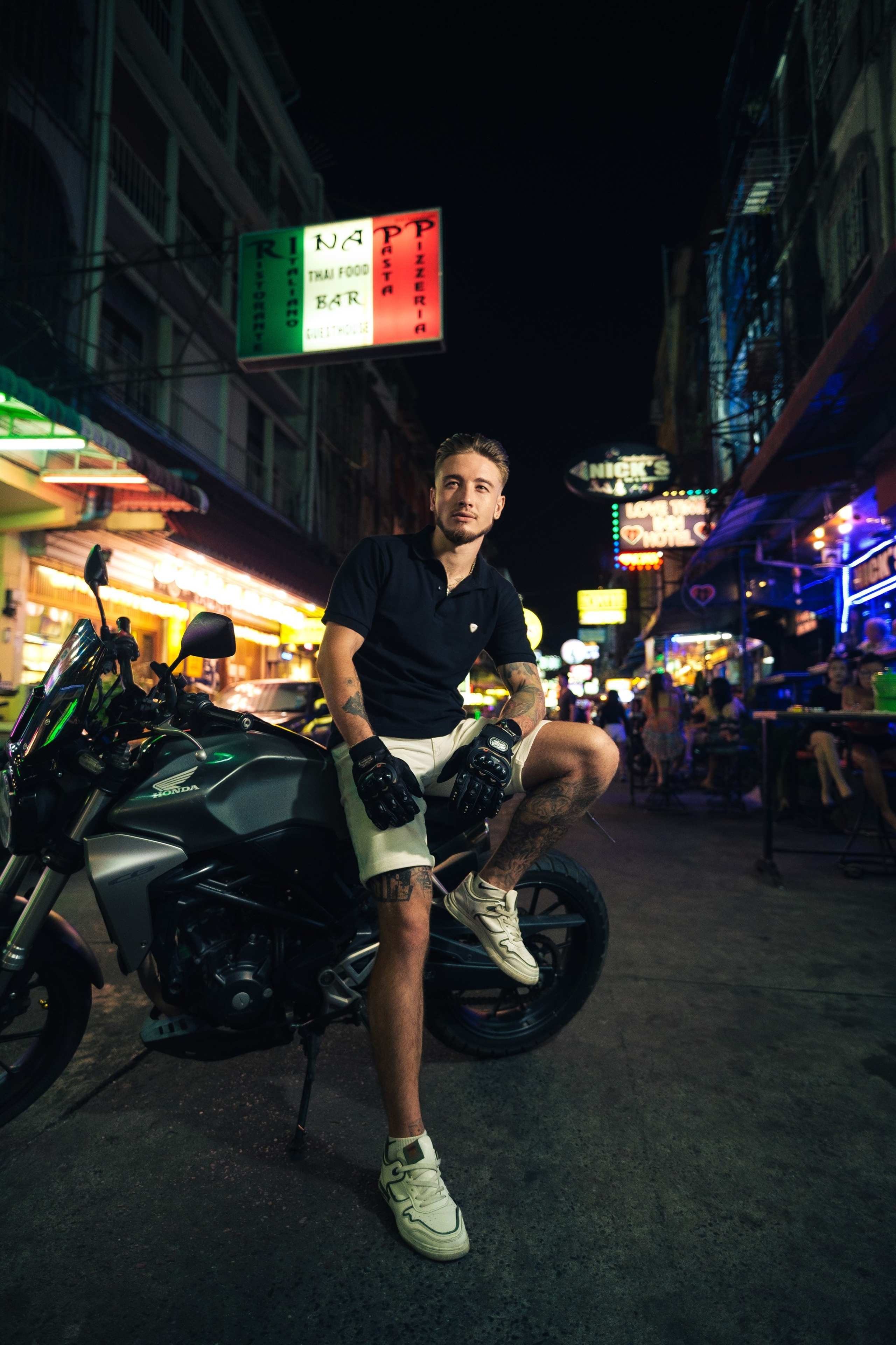 Анатолий. Профессиональный фотограф