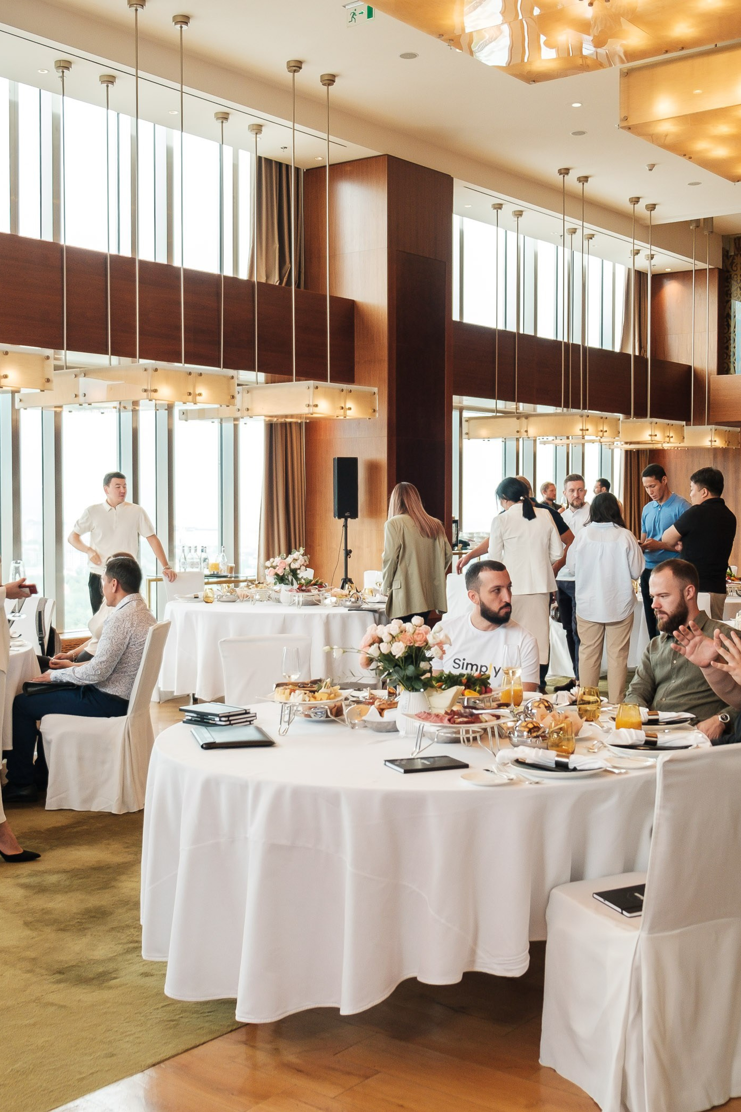 Бизнес-завтрак компании MVP. Профессиональный фотограф