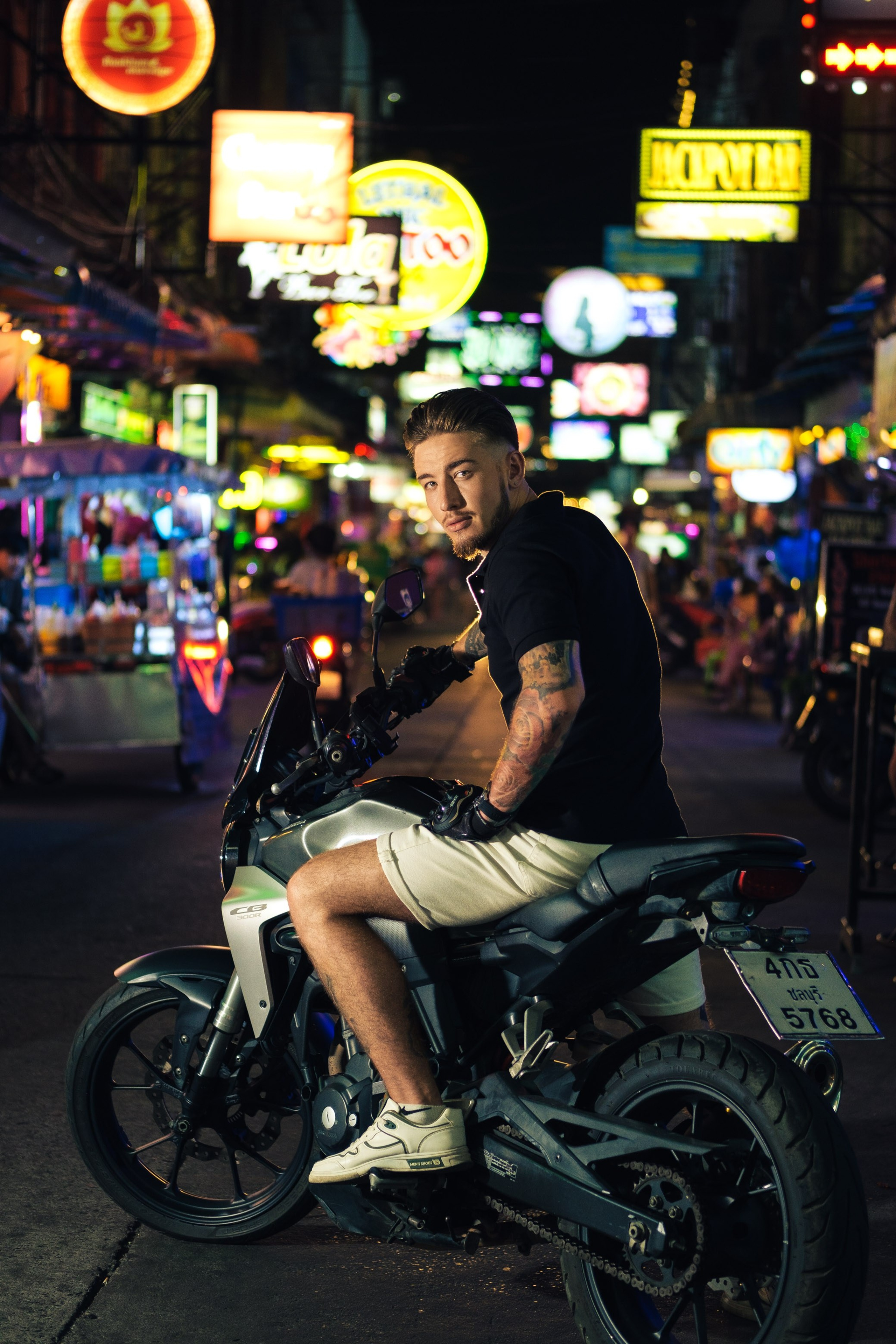 Анатолий. Профессиональный фотограф