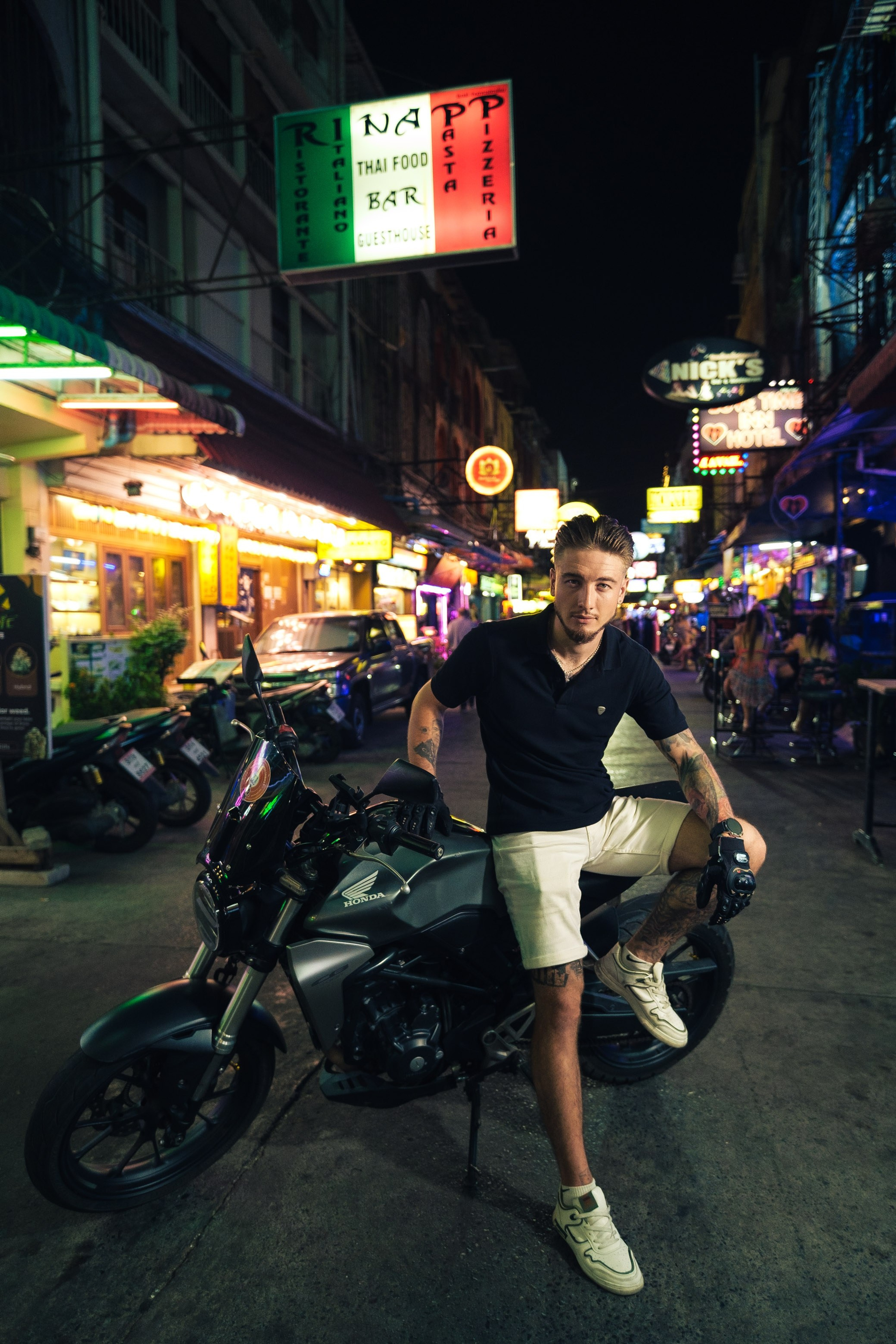 Анатолий. Профессиональный фотограф