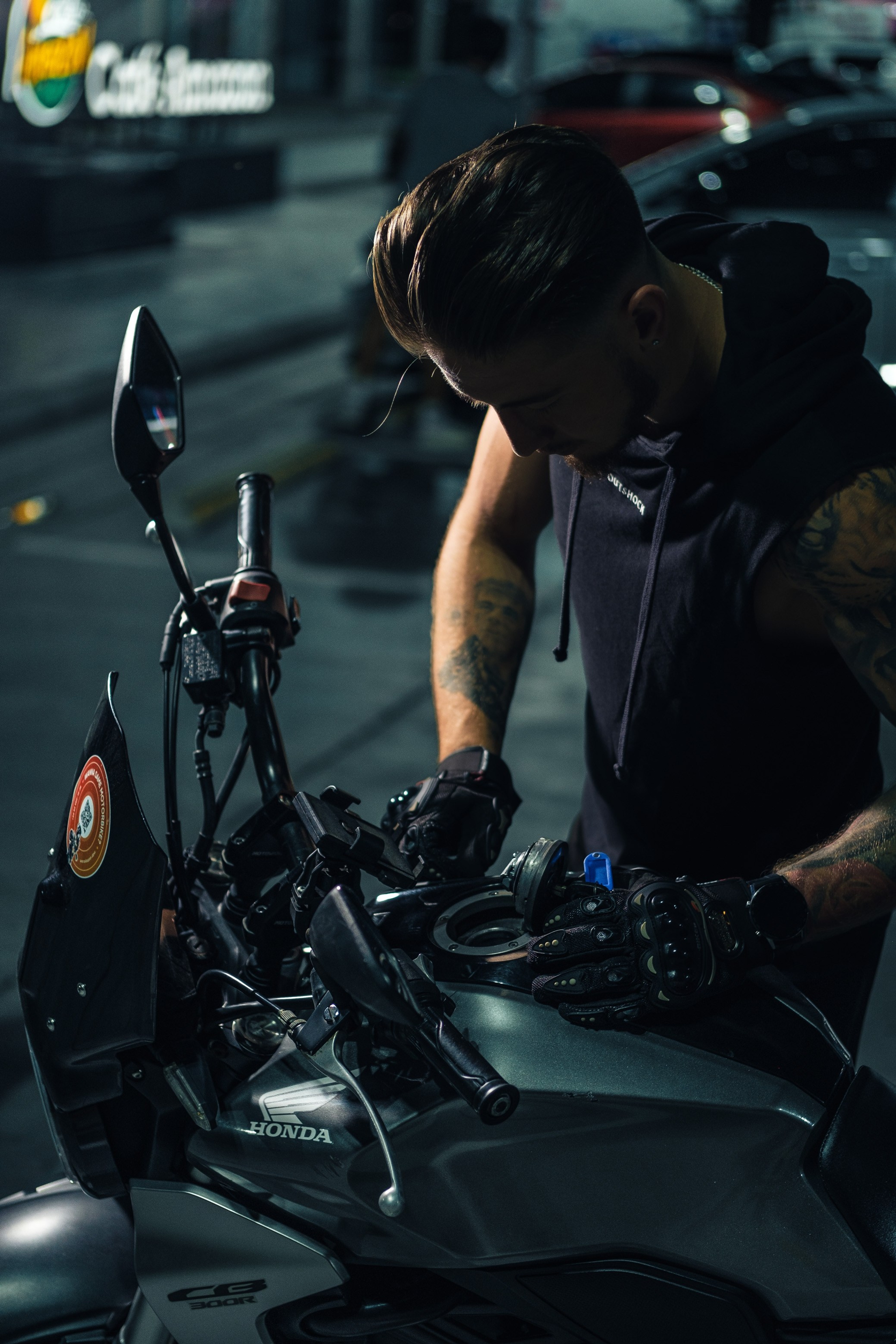 Анатолий. Профессиональный фотограф