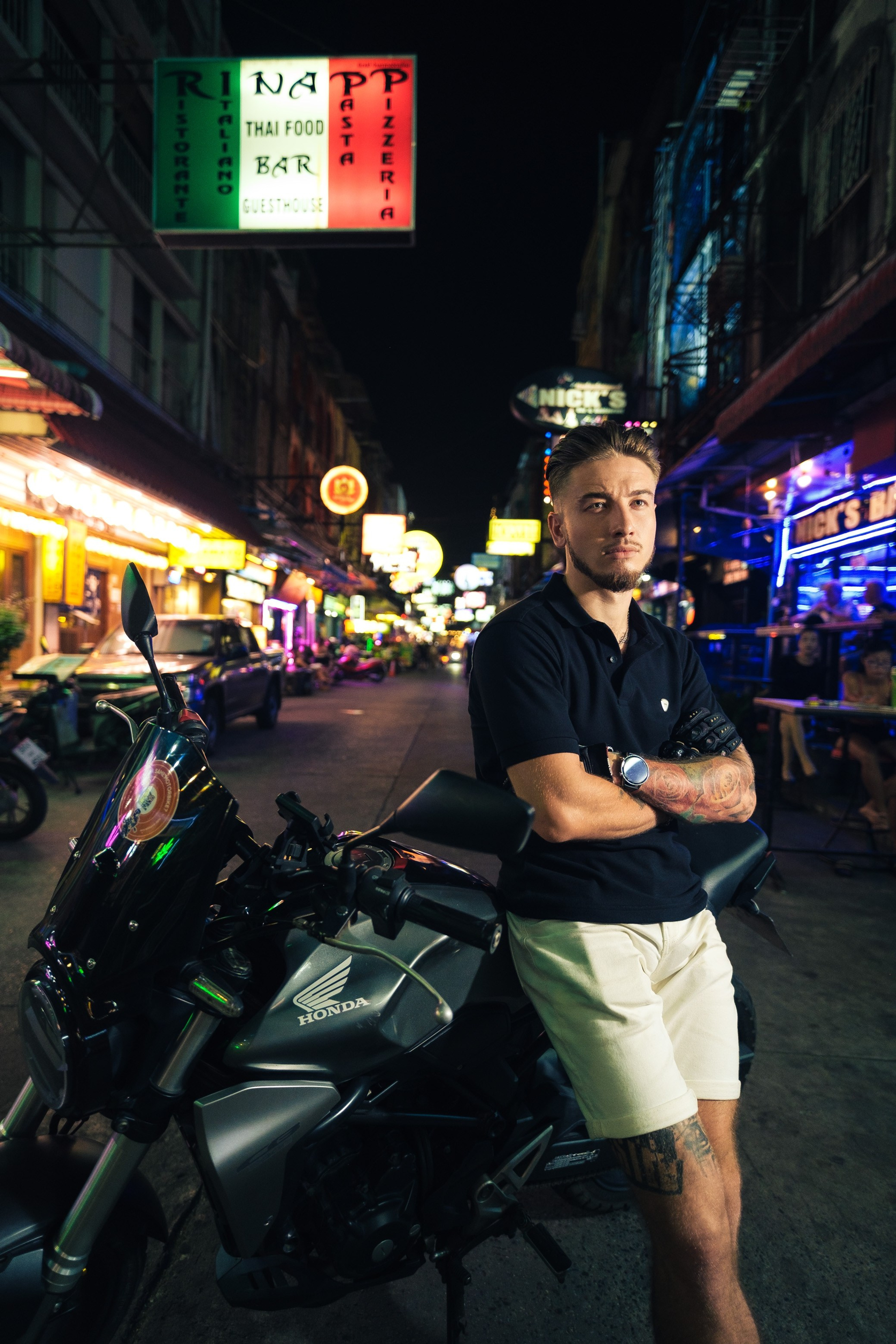 Анатолий. Профессиональный фотограф