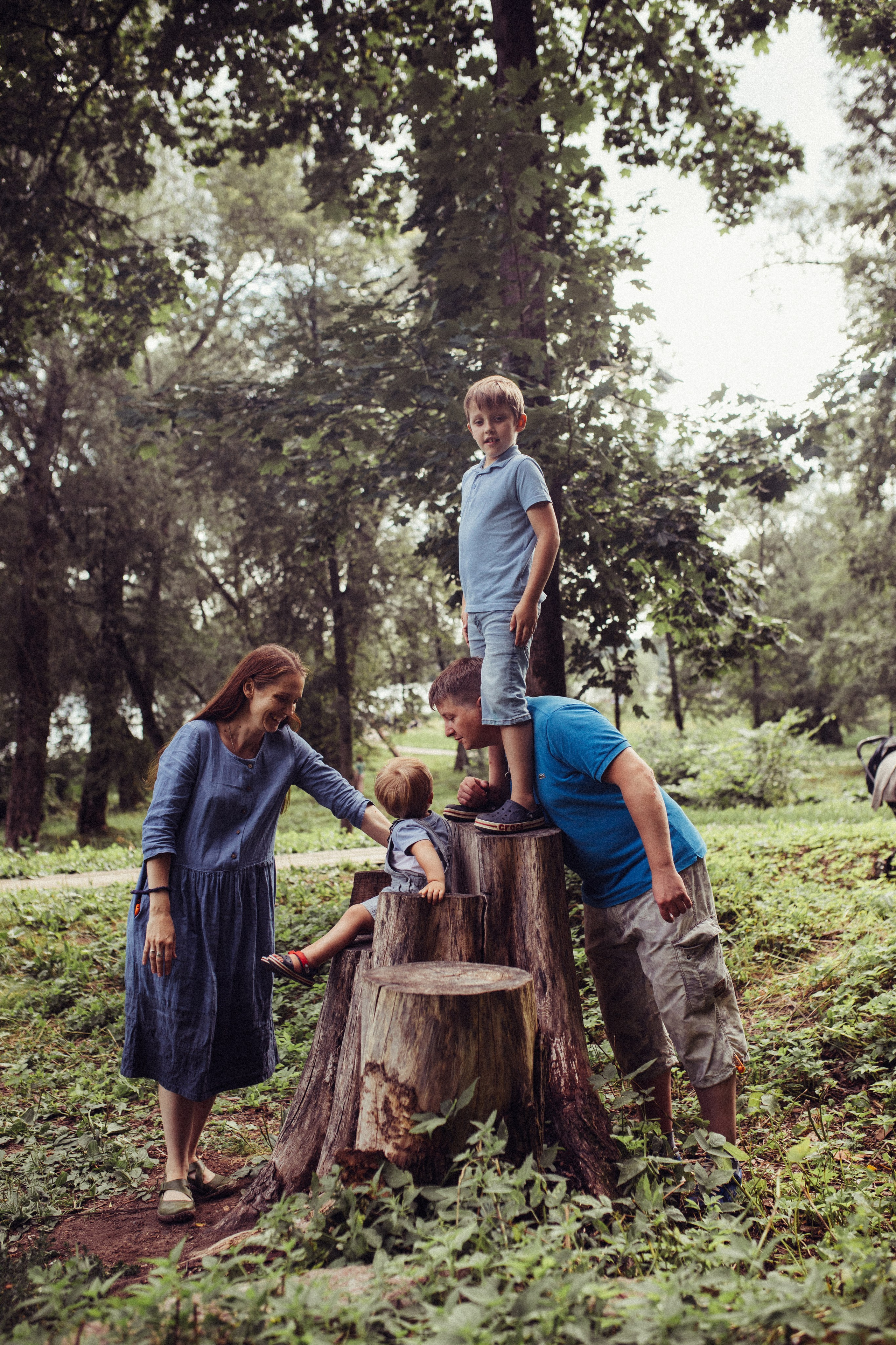 ПРОГУЛКА В УСАДЬБЕ