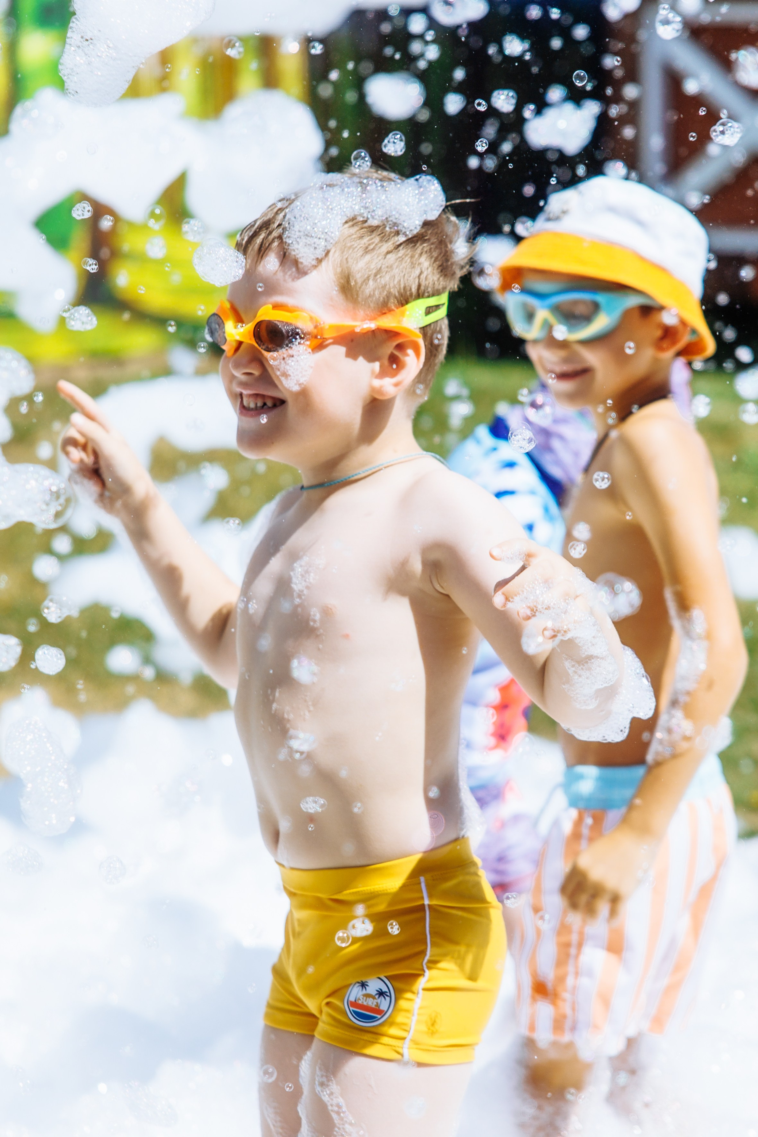 ДР с пенной вечеринкой