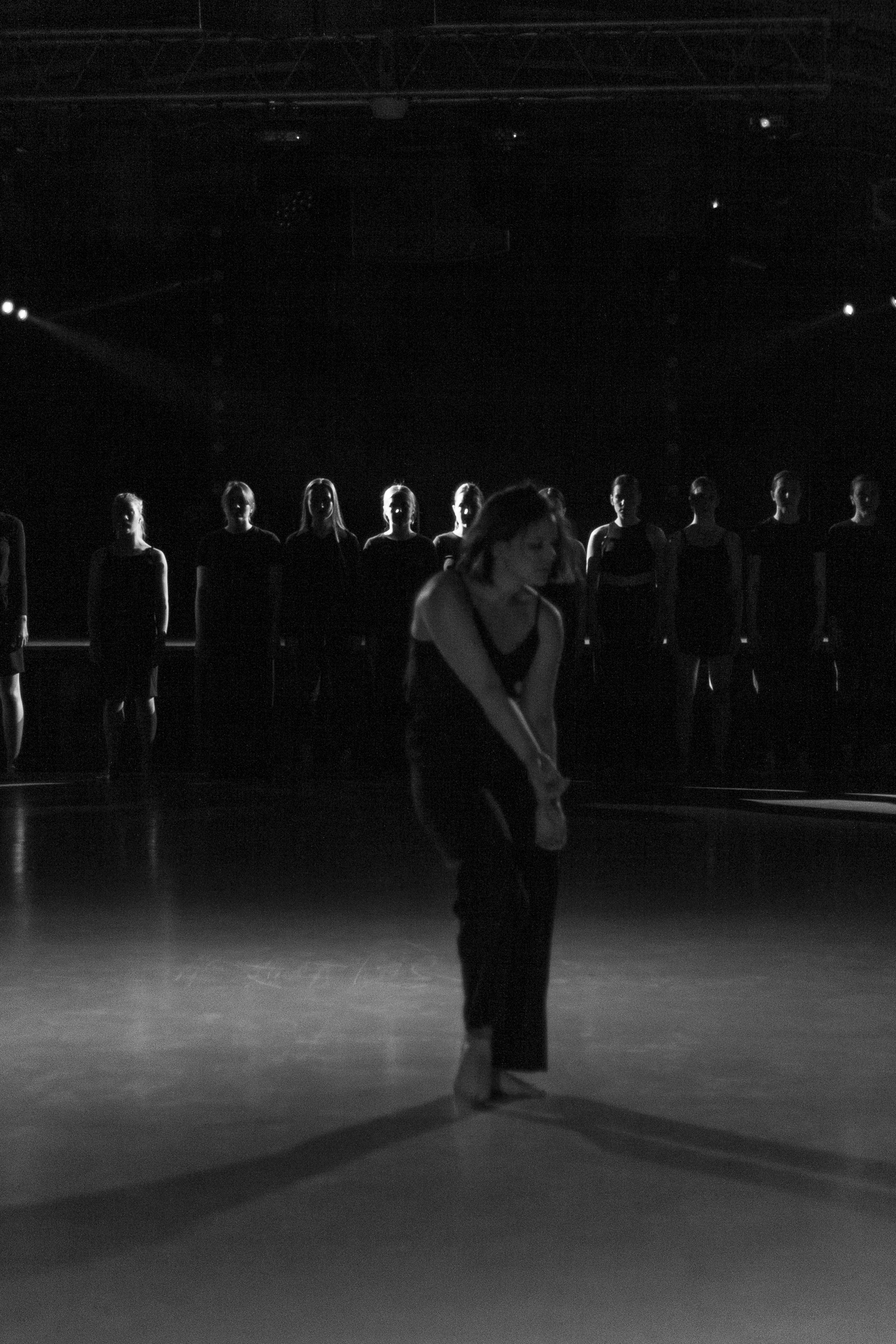 Спектакль Шум, театр современного танца GLYPTIC при участии проекта СИНТЕЗ