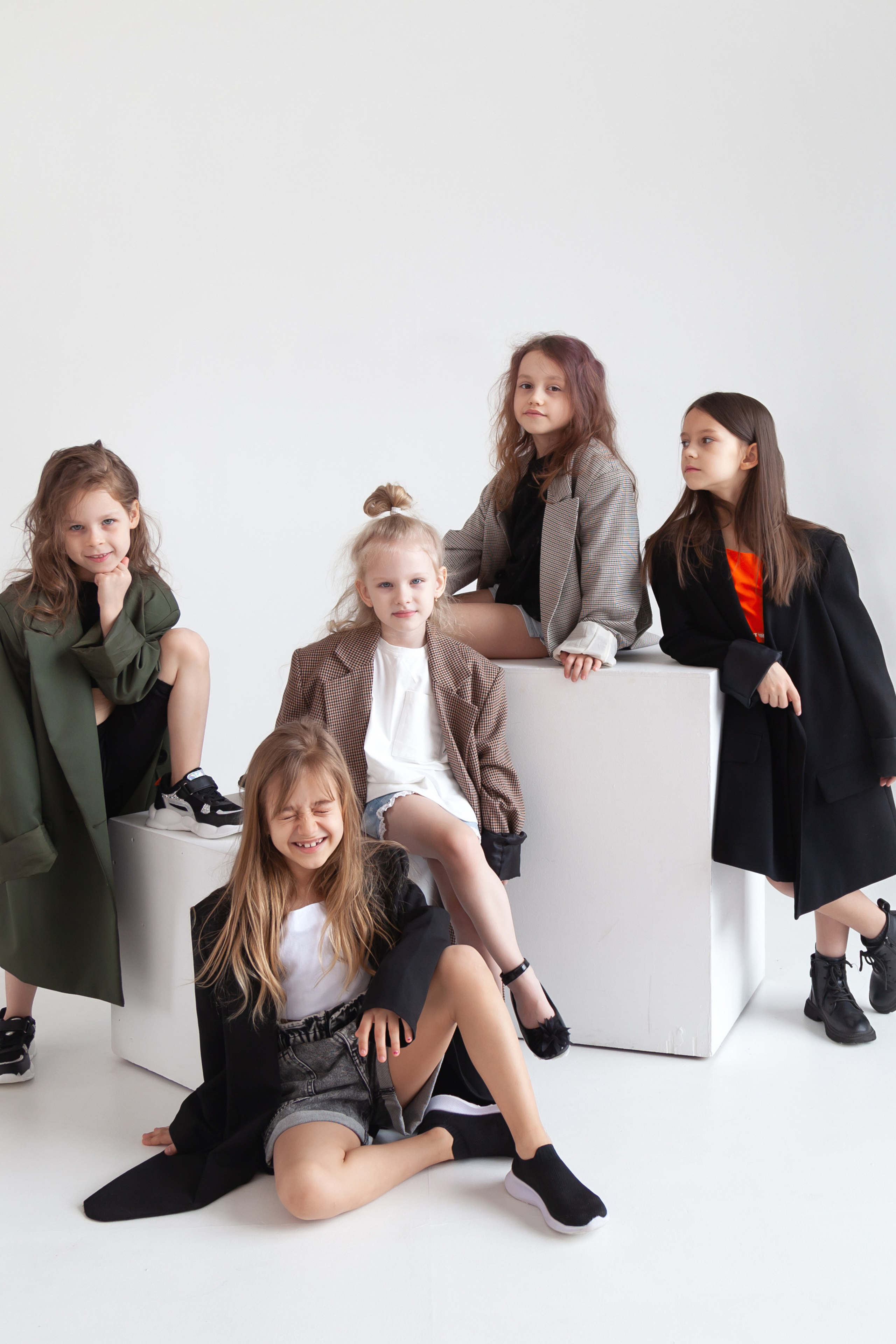 Фотосессия дизайнеров Татьяны и Ирины. Семейный и женский фотограф, стильный репортаж в г. Новосибирск