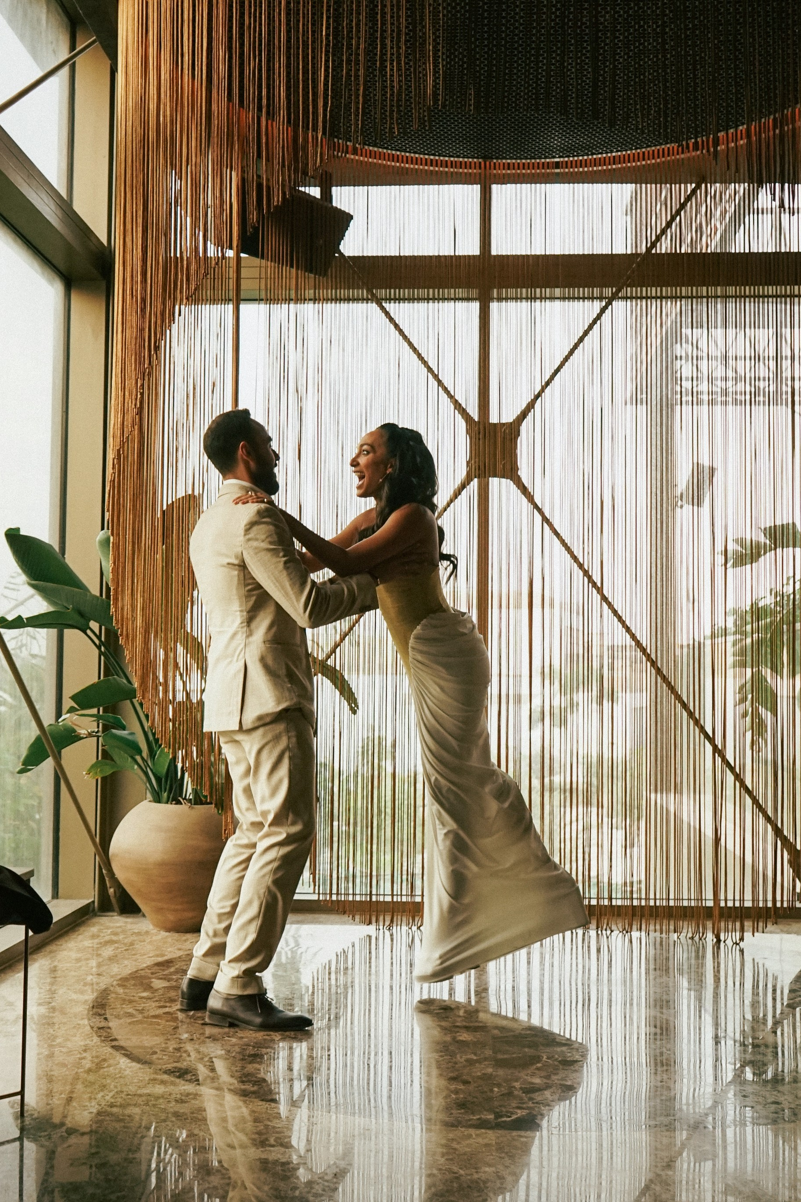 Best feedback photographer. Photographer in Georgia UAE Russia Nekit Fox