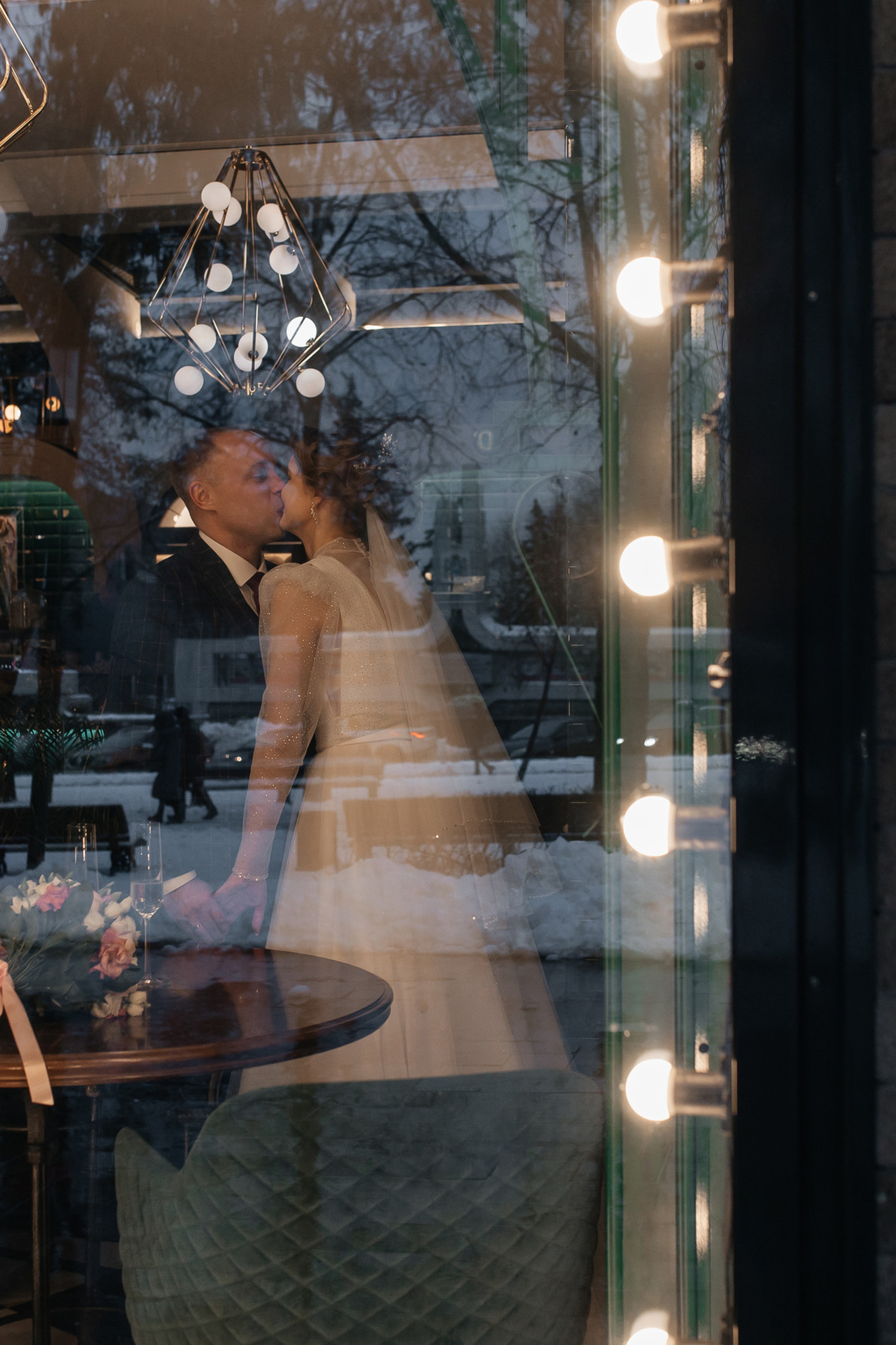 Отзывы о свадебном репортажном фотографе в  Самаре