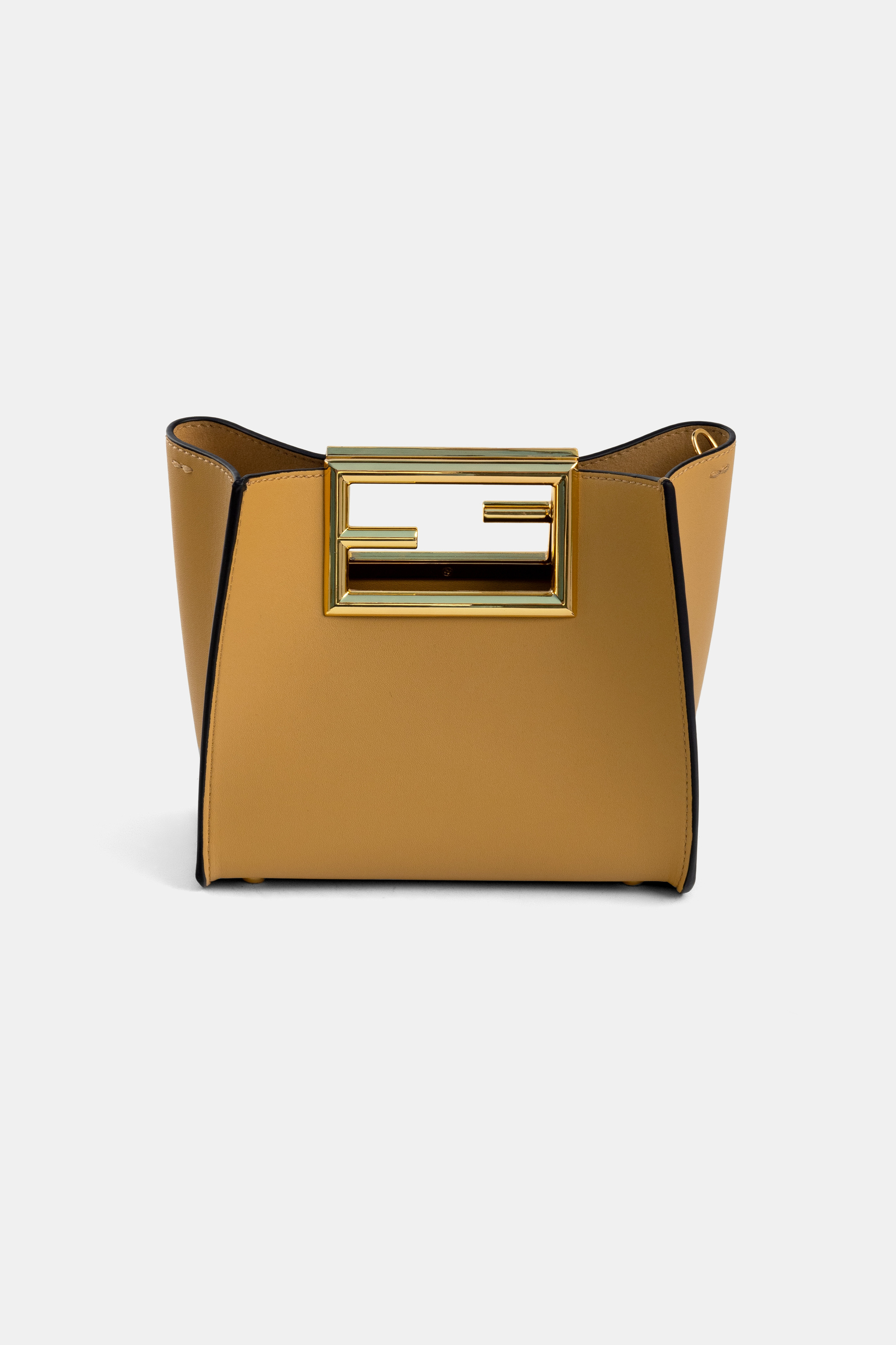 Каталог FENDI