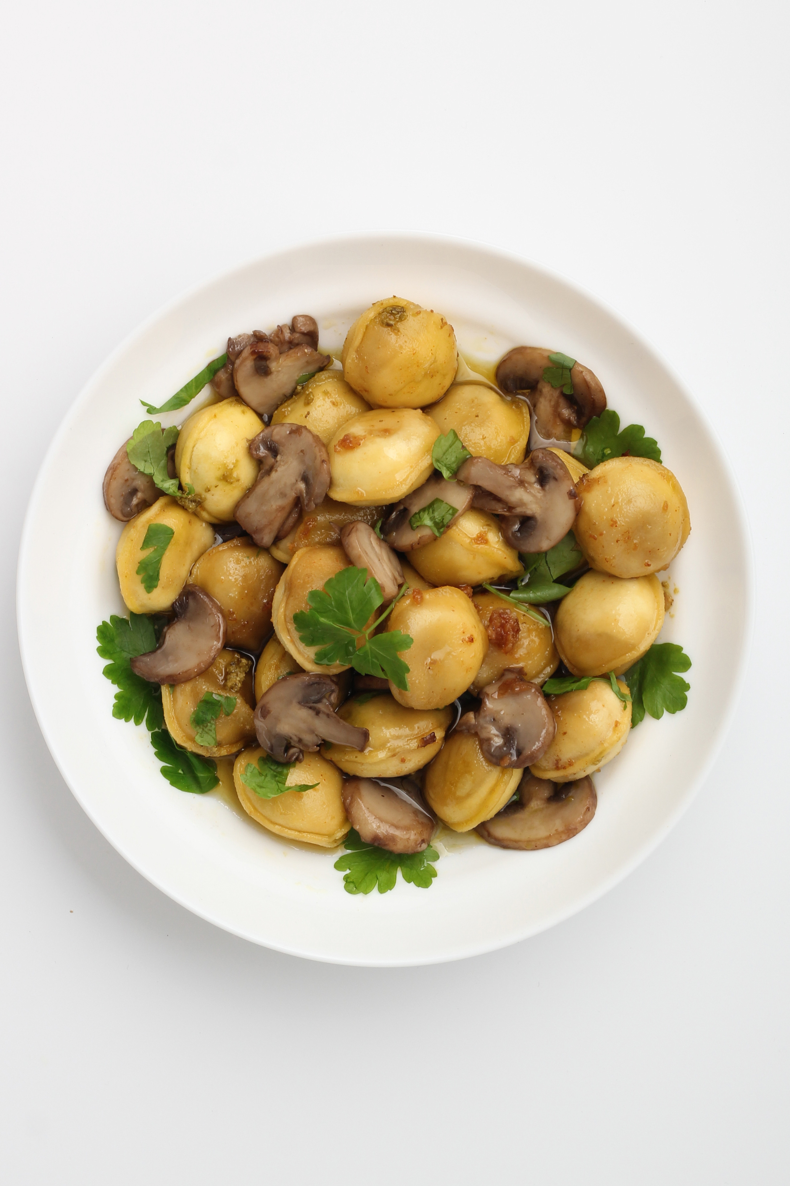 Аппетитные пельмени - фуд фото для сервисов доставки