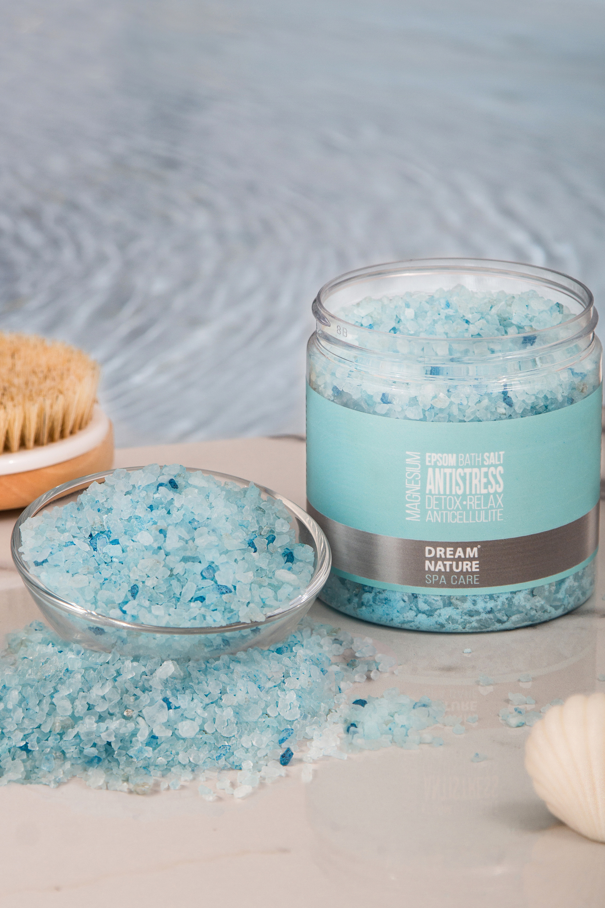 Профессиональная предметная съемка соли для ванной на фоне воды для маркетплейсов |Предметный фотограф СПб