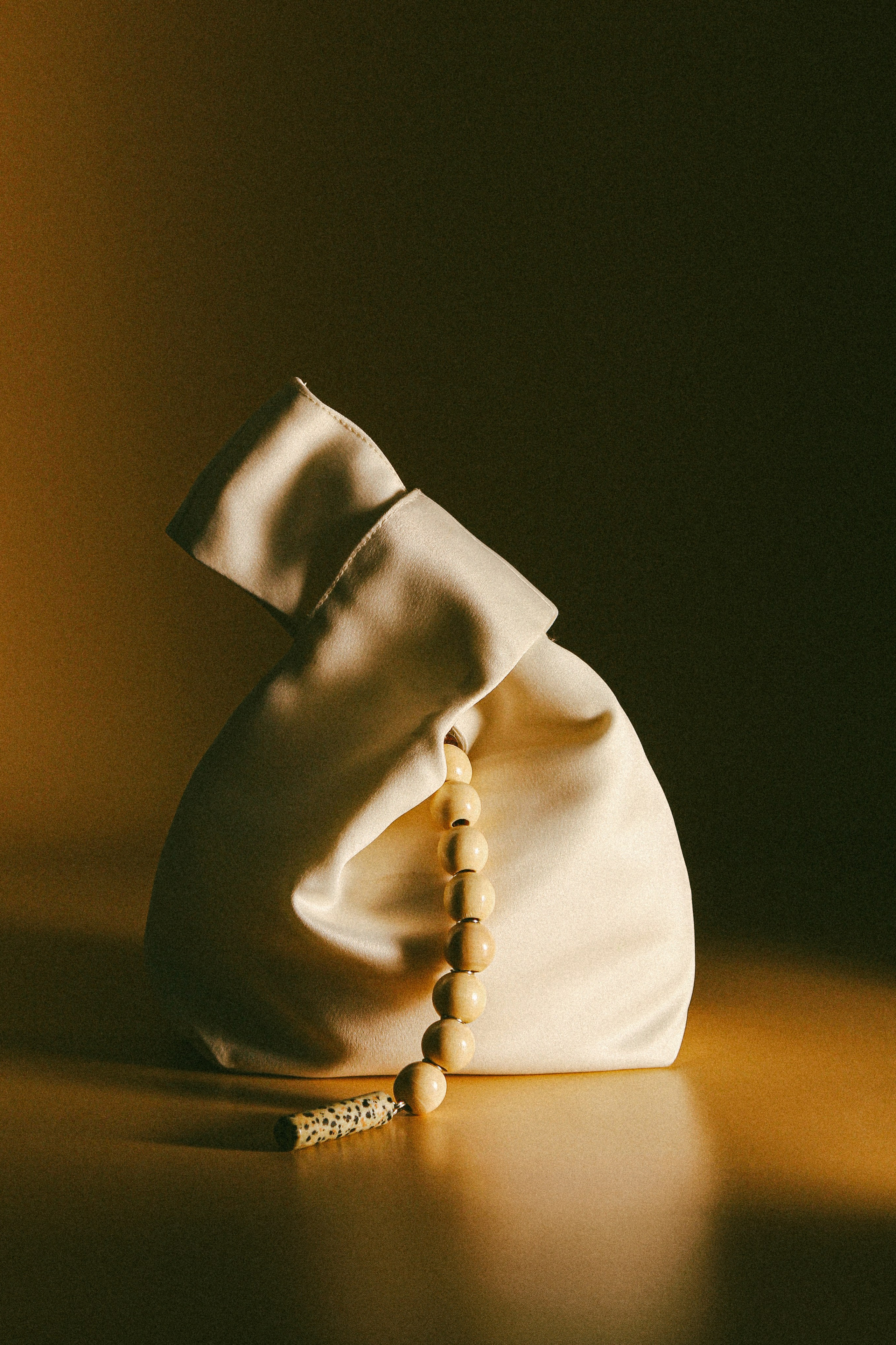 Рекламное фото женских сумочек |предметный фотограф СПб |имиджевая съемка для брендов СПб