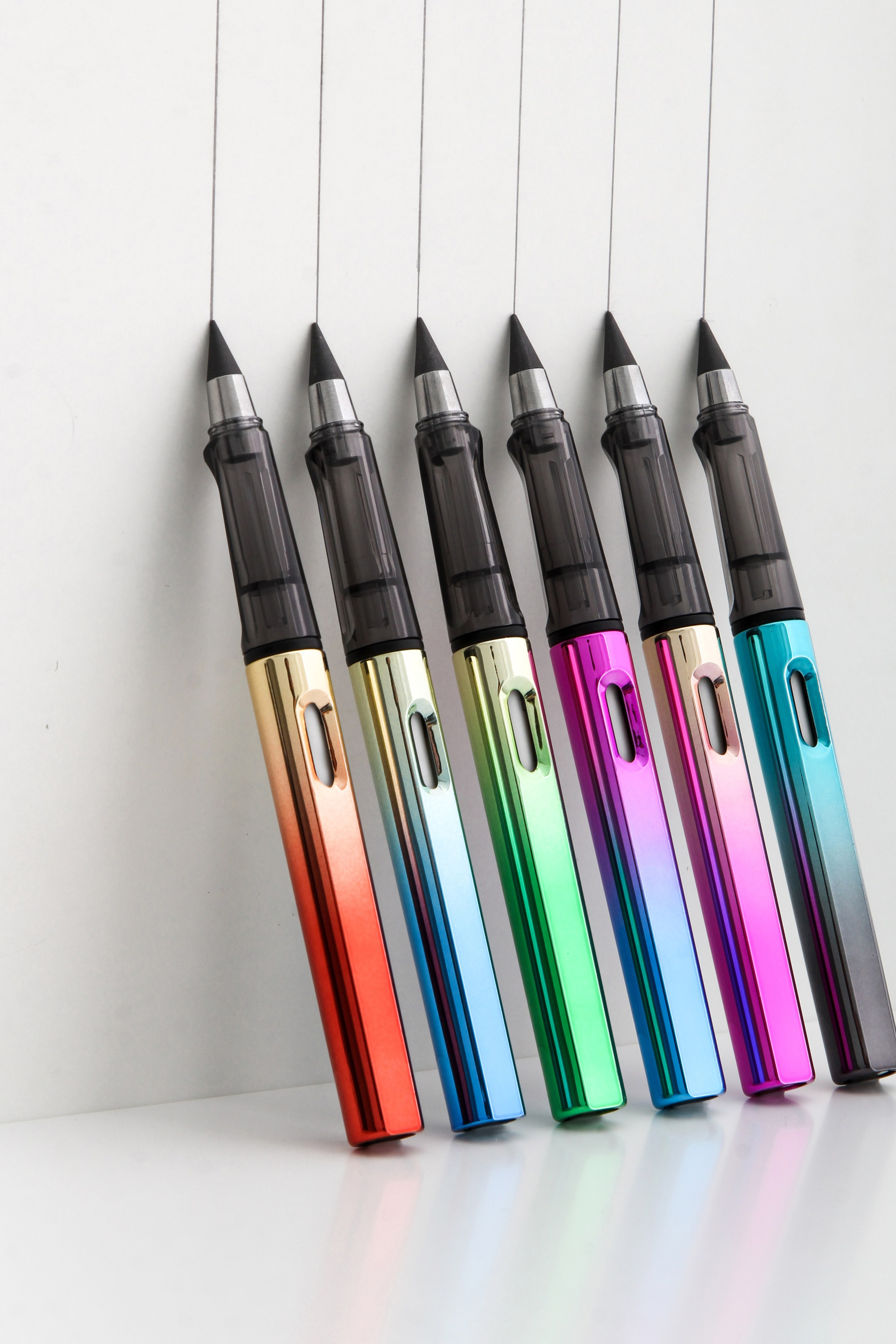 Профессиональная каталожная съемка карандашей для сайта| предметный фотограф СПб