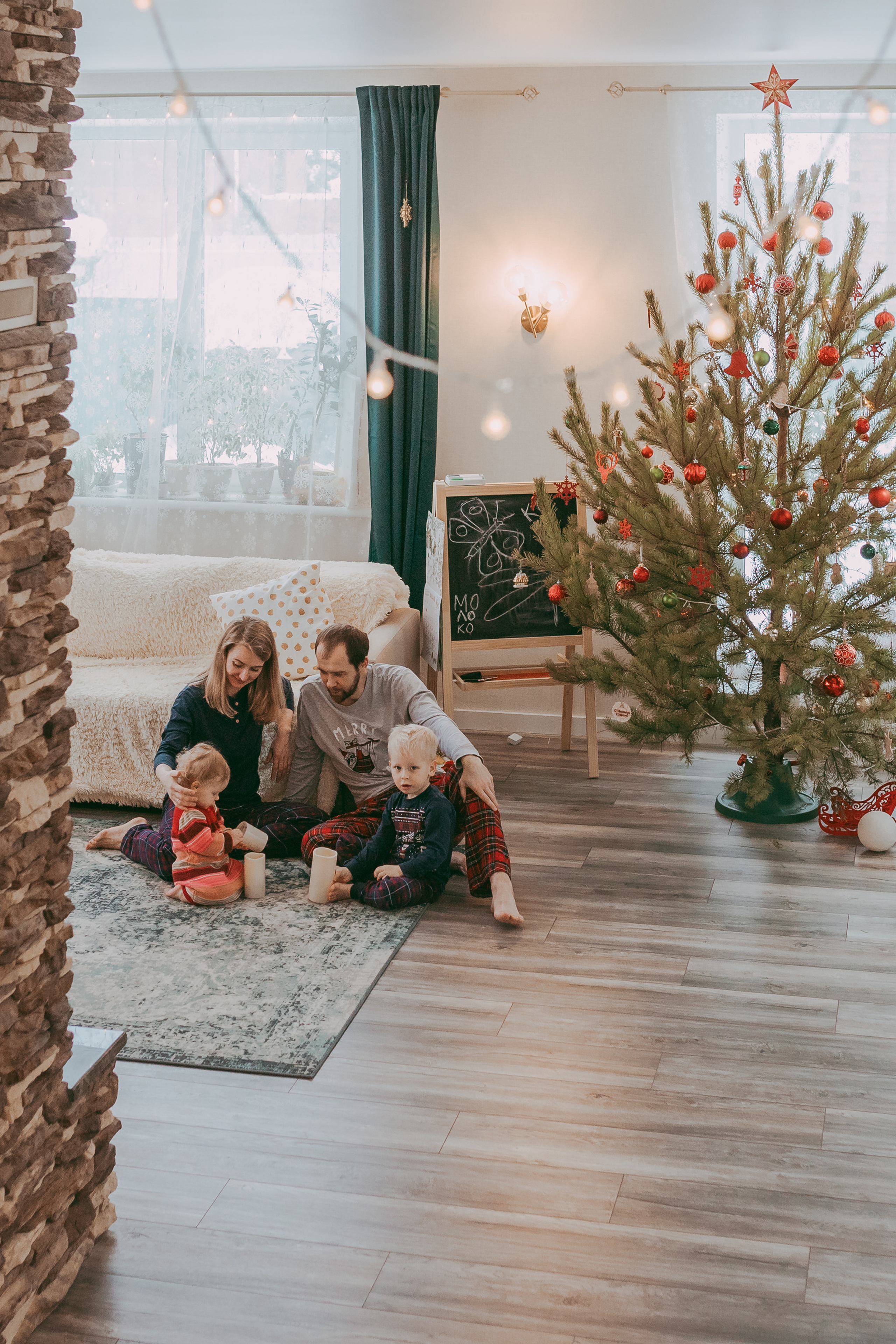 Анастасия с семьей