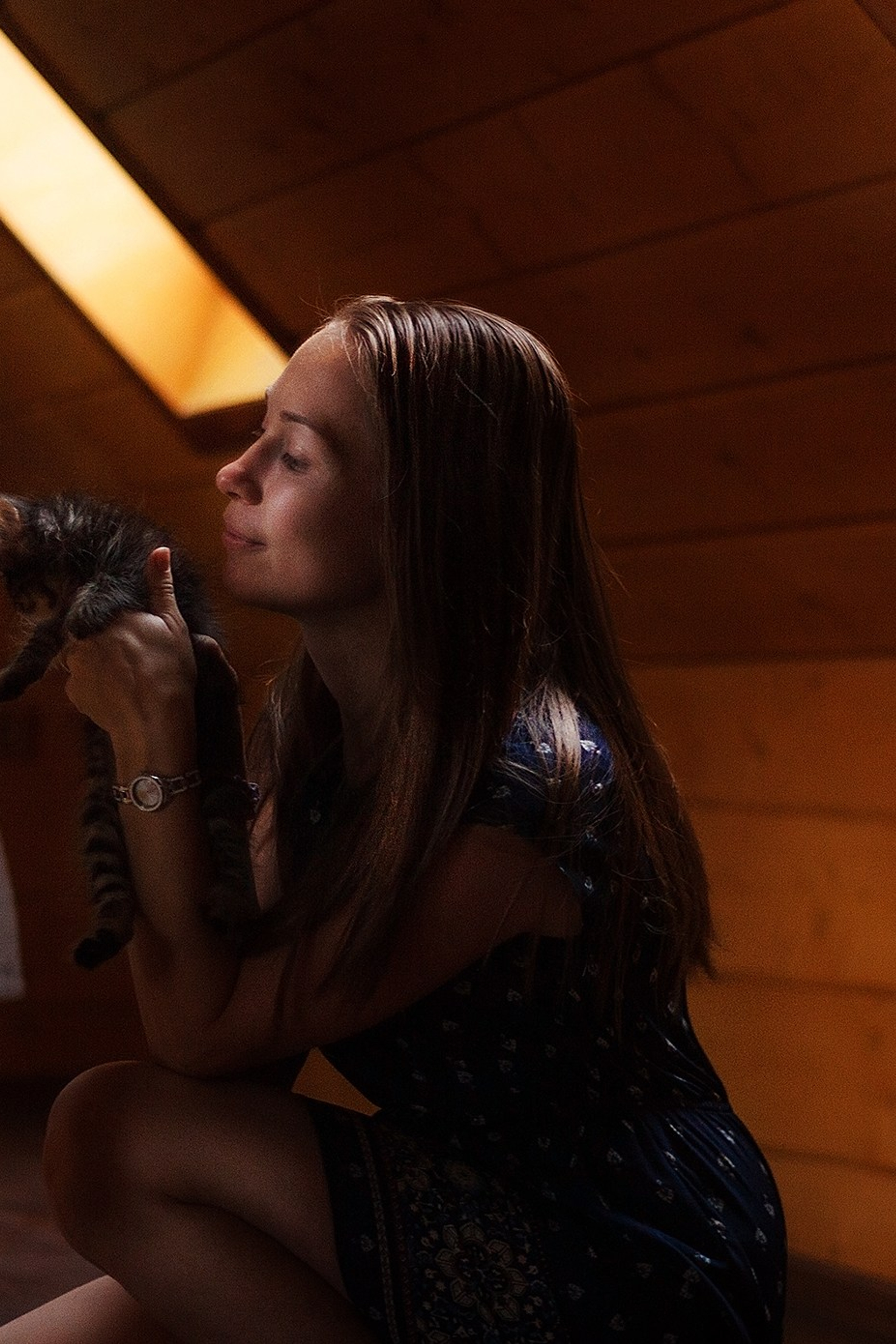 Домашняя фотосессия у двух сестёр