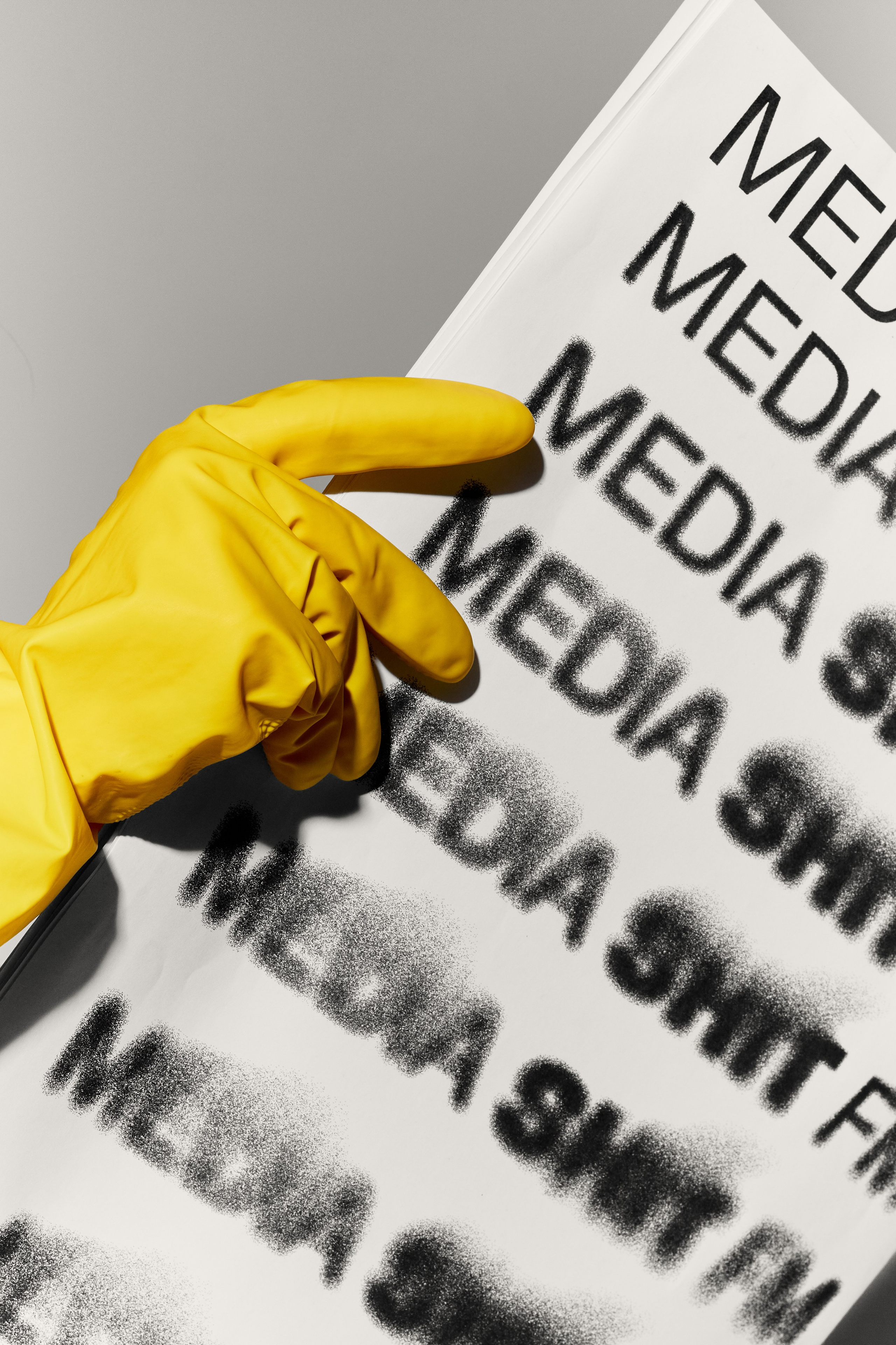 Газета MEDIA SHIT FM